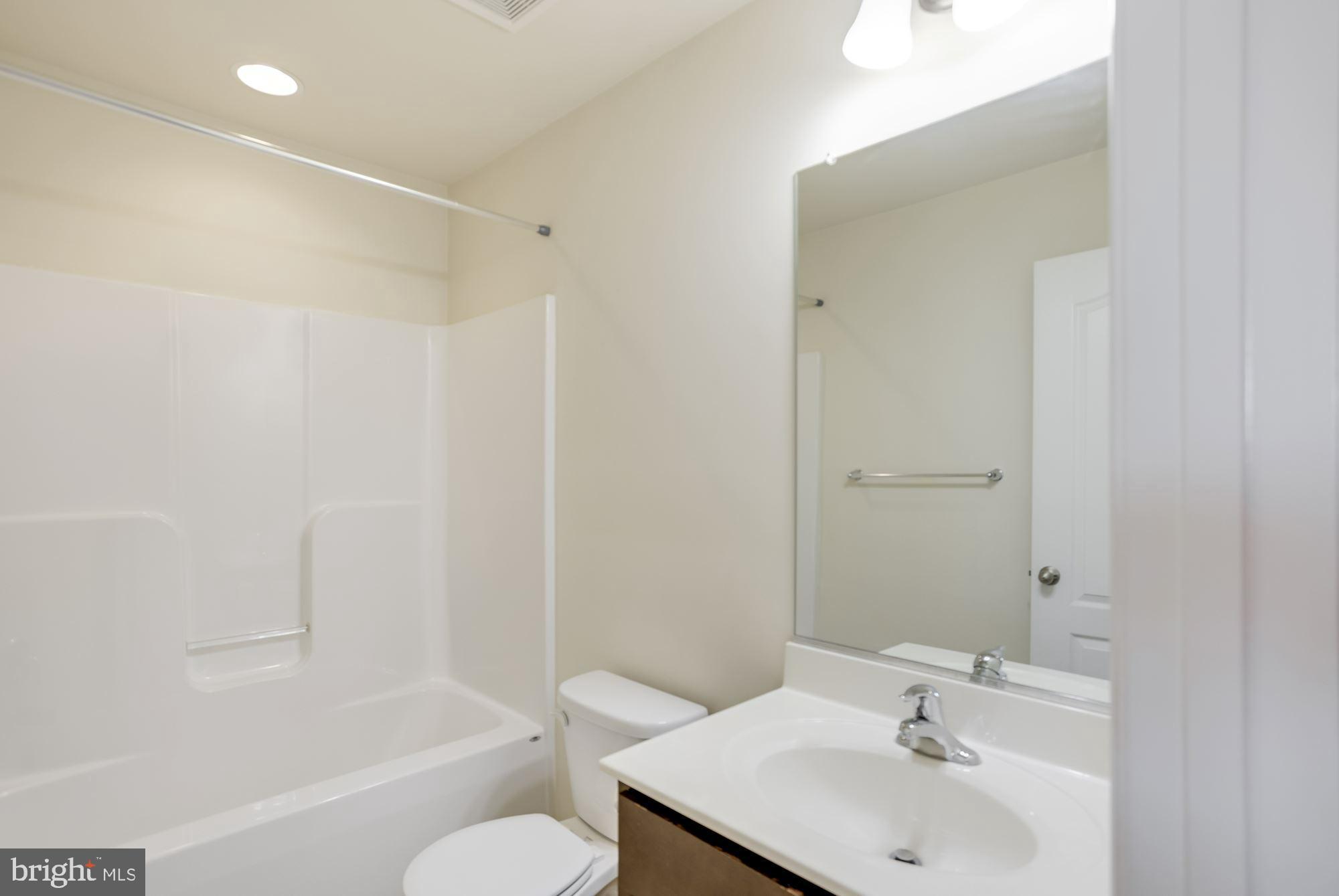 THE TOWNES AT TASKER - Residential