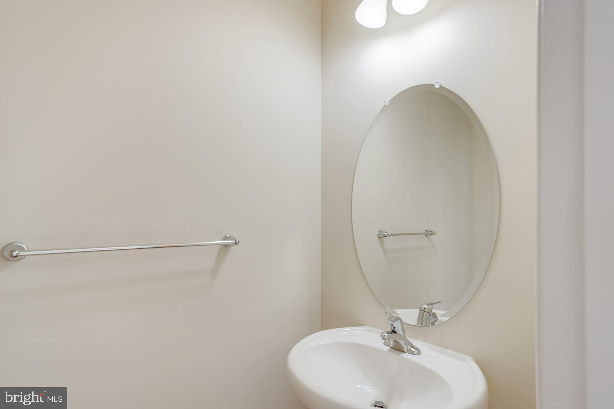 THE TOWNES AT TASKER - Residential