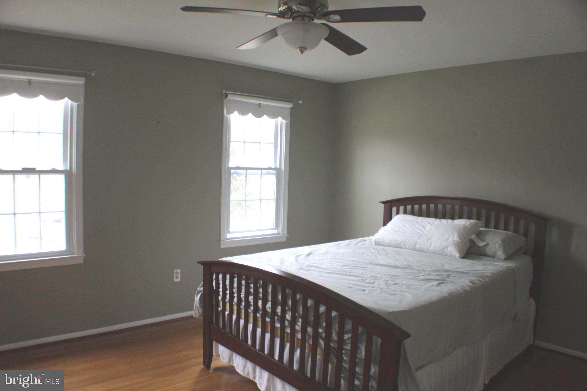 LAKE RIDGE EXECUTIVE PARK - Residential