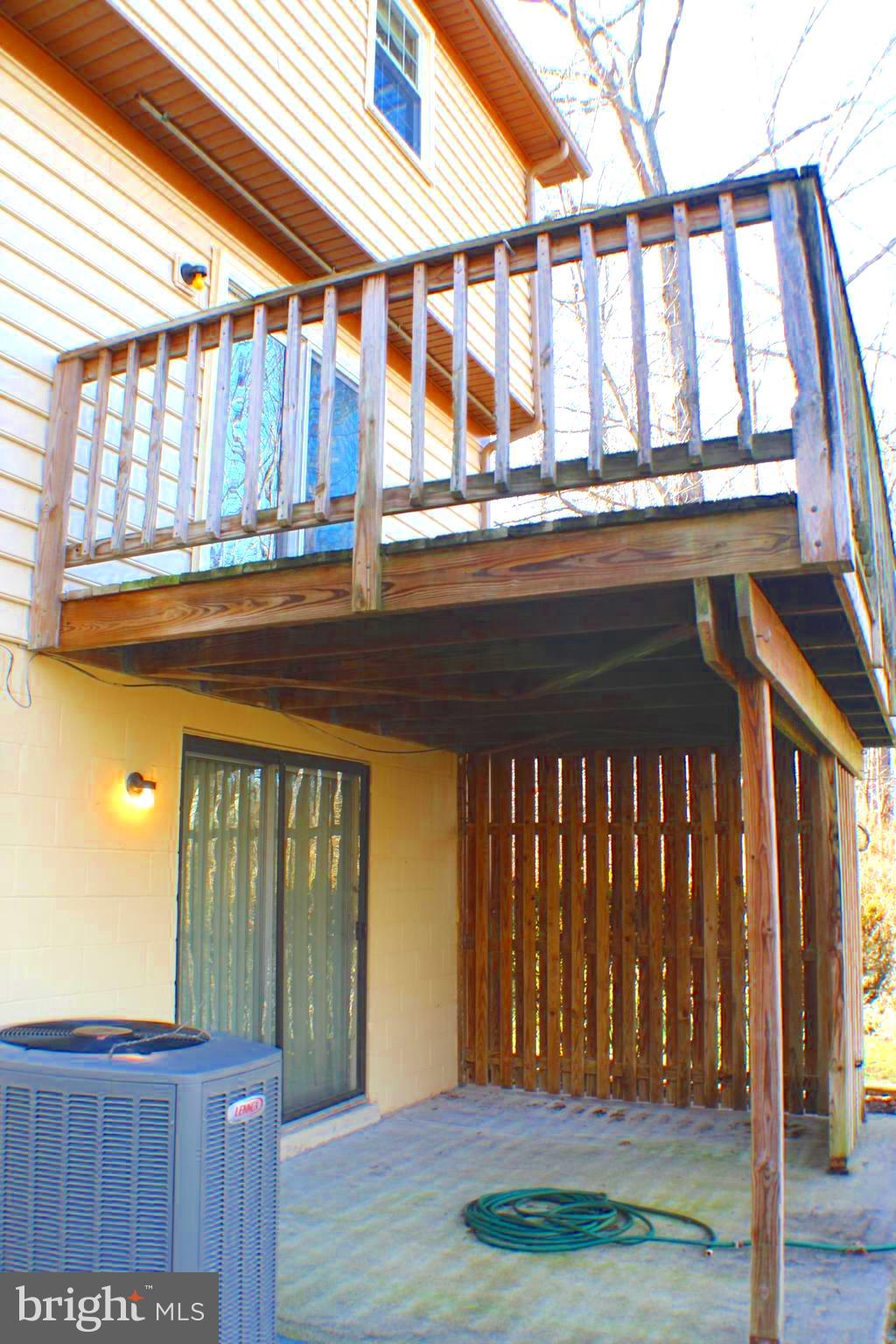 LAKE RIDGE EXECUTIVE PARK - Residential