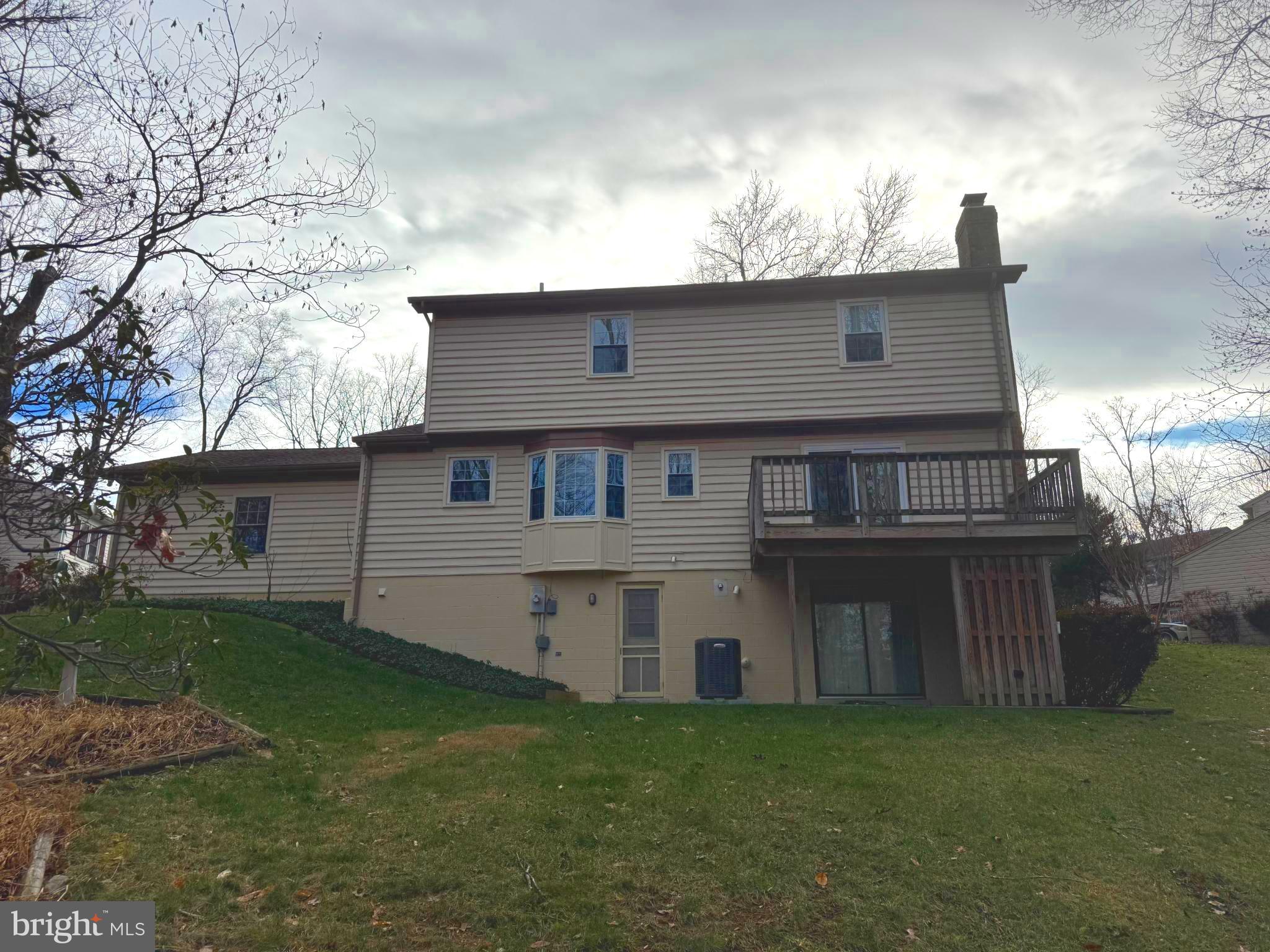 LAKE RIDGE EXECUTIVE PARK - Residential