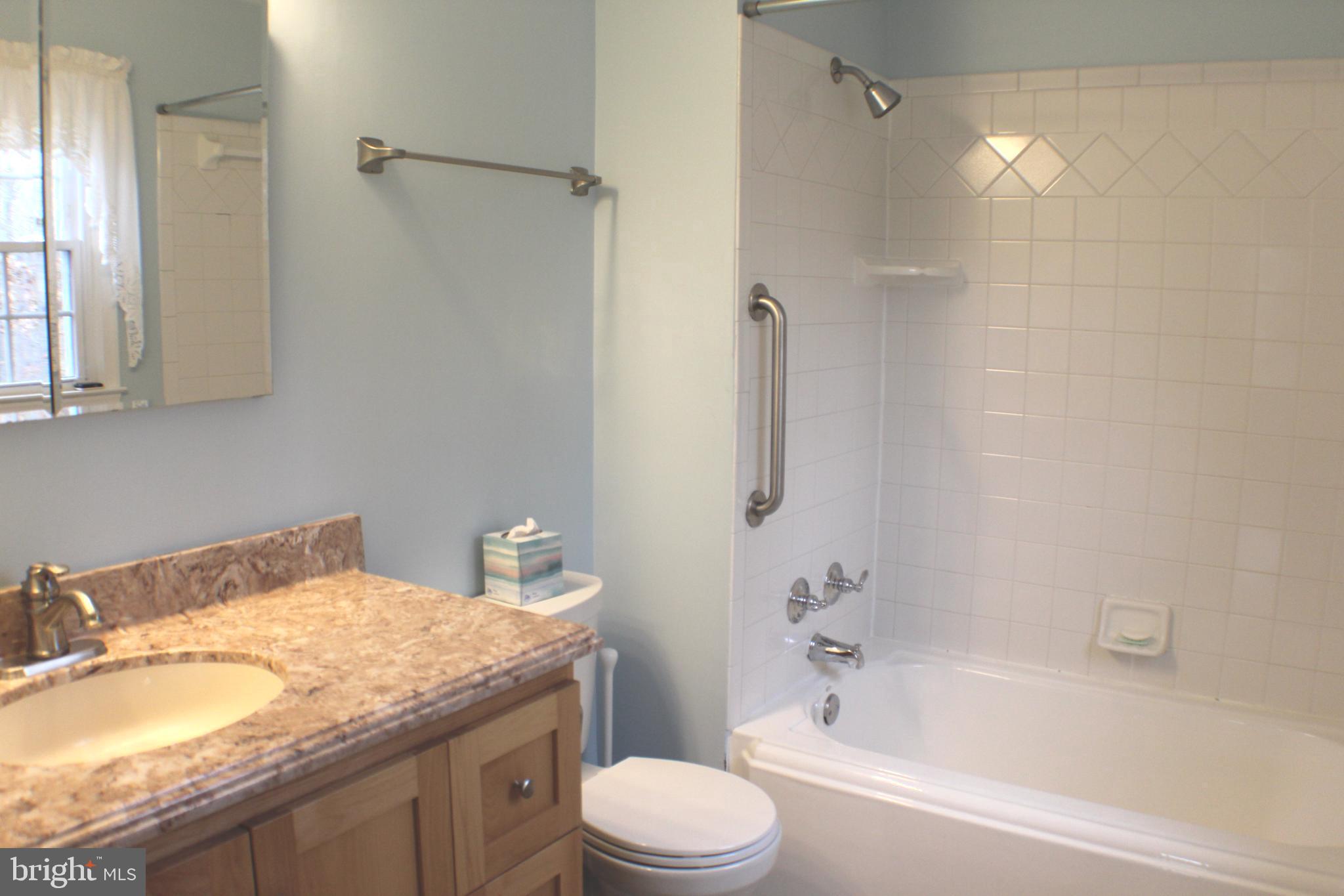 LAKE RIDGE EXECUTIVE PARK - Residential