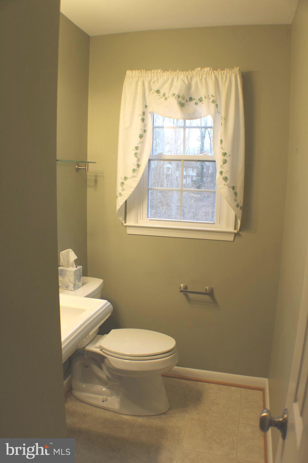 LAKE RIDGE EXECUTIVE PARK - Residential