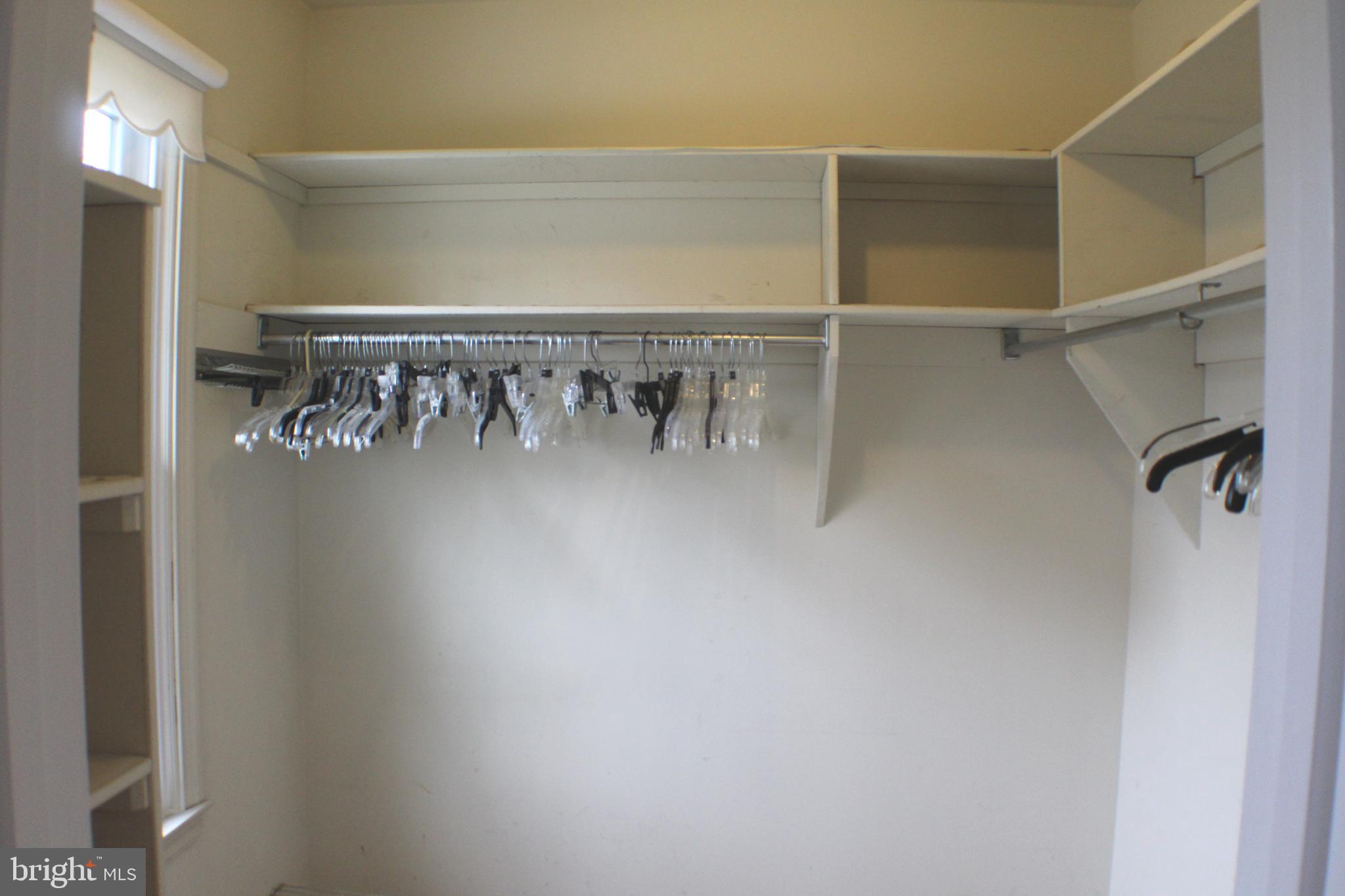 LAKE RIDGE EXECUTIVE PARK - Residential