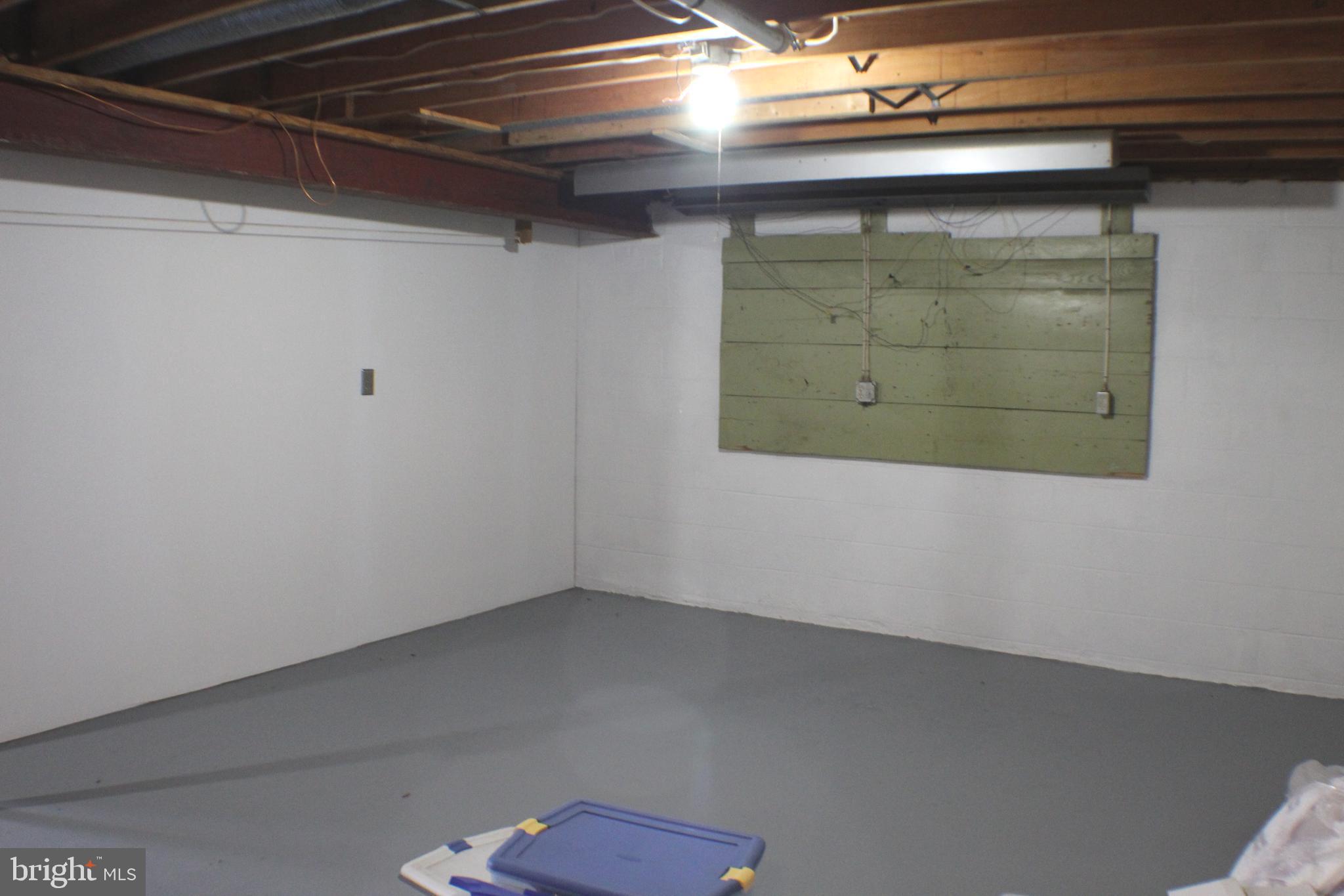 LAKE RIDGE EXECUTIVE PARK - Residential