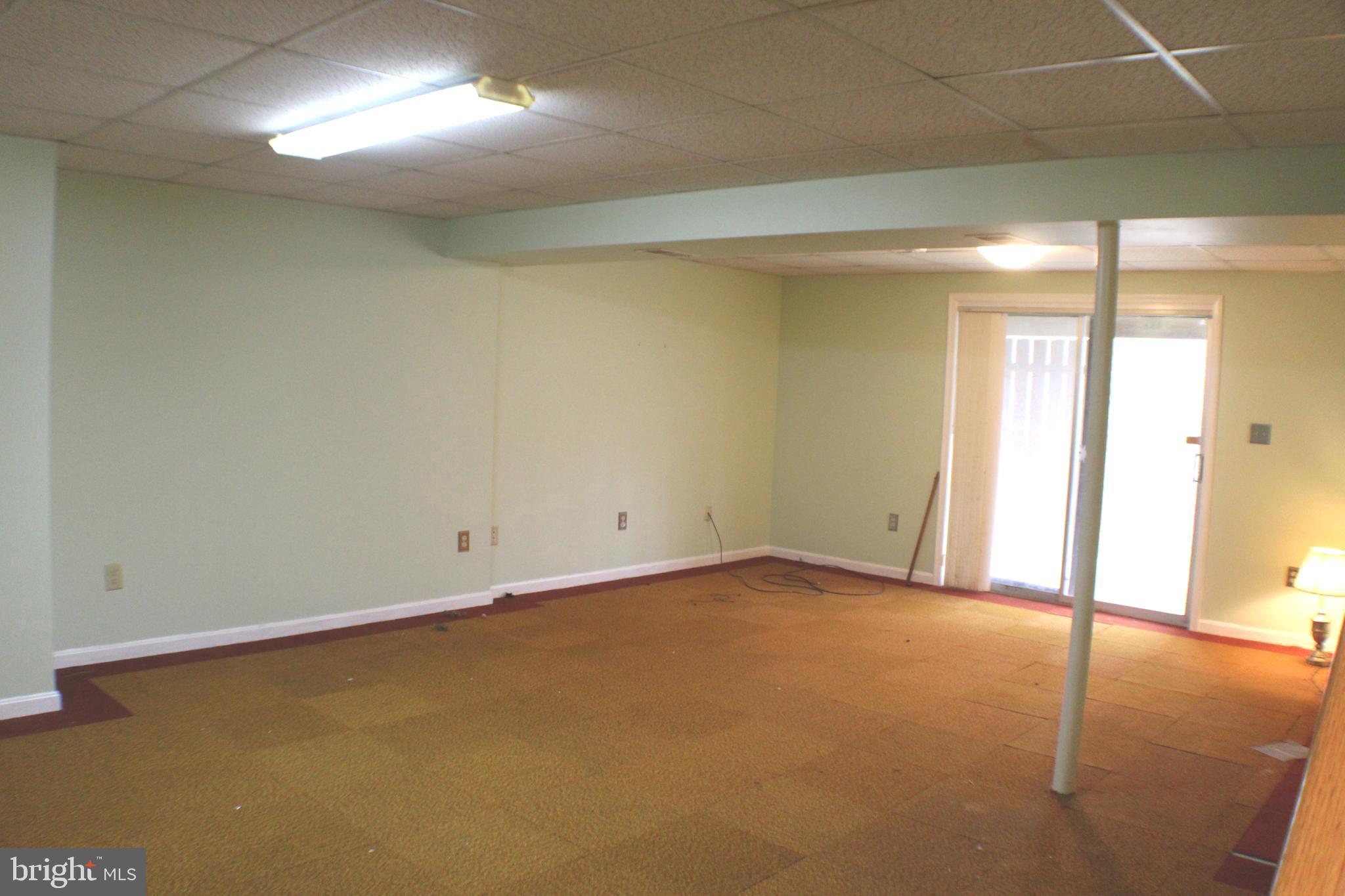 LAKE RIDGE EXECUTIVE PARK - Residential