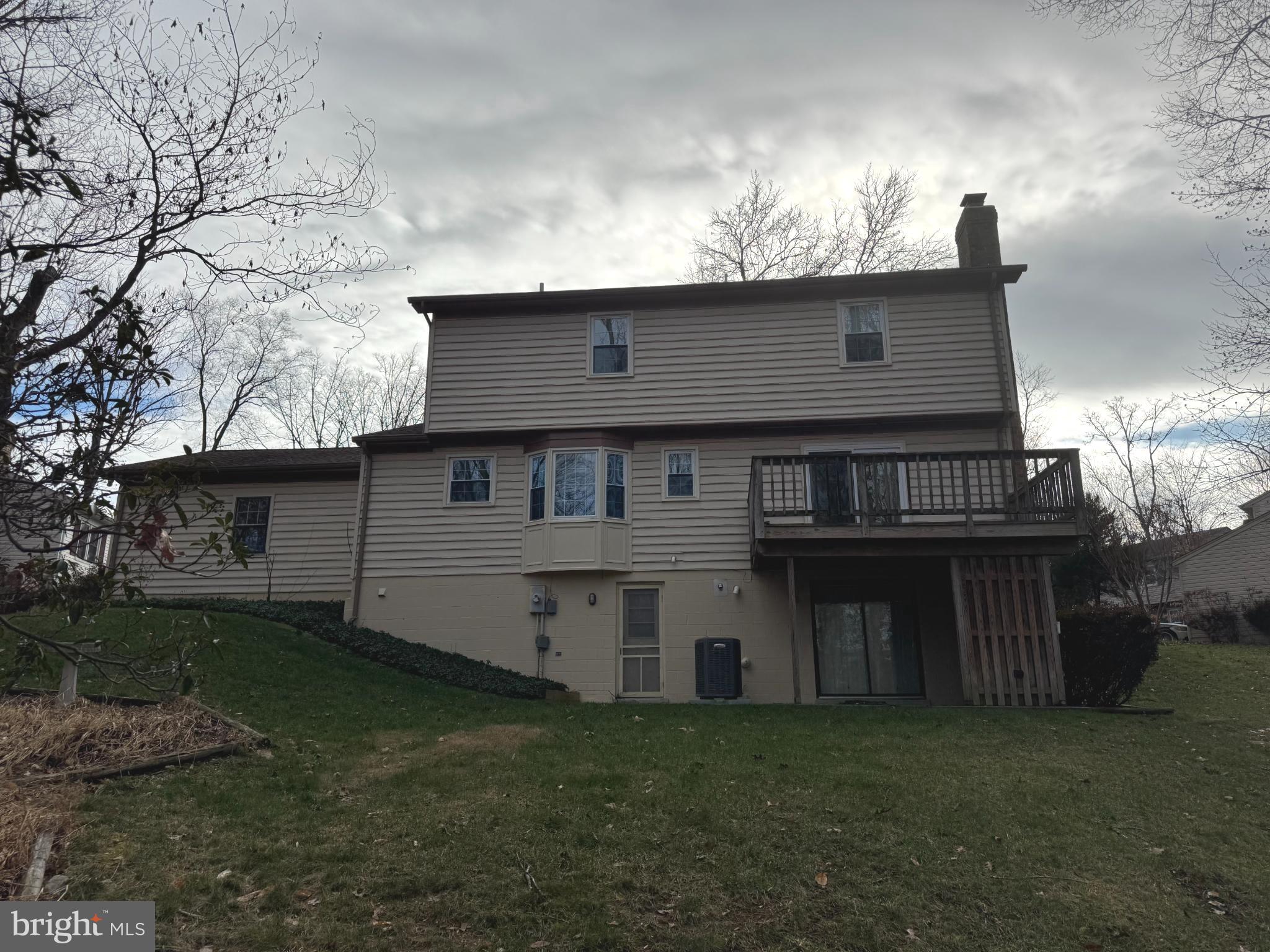 LAKE RIDGE EXECUTIVE PARK - Residential