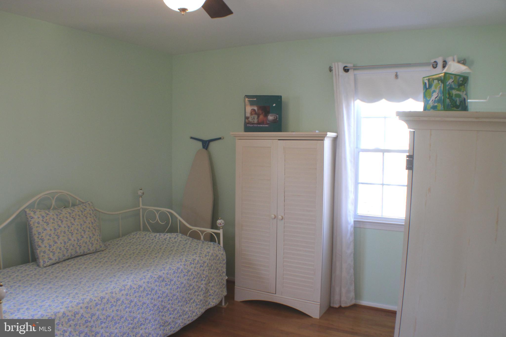 LAKE RIDGE EXECUTIVE PARK - Residential