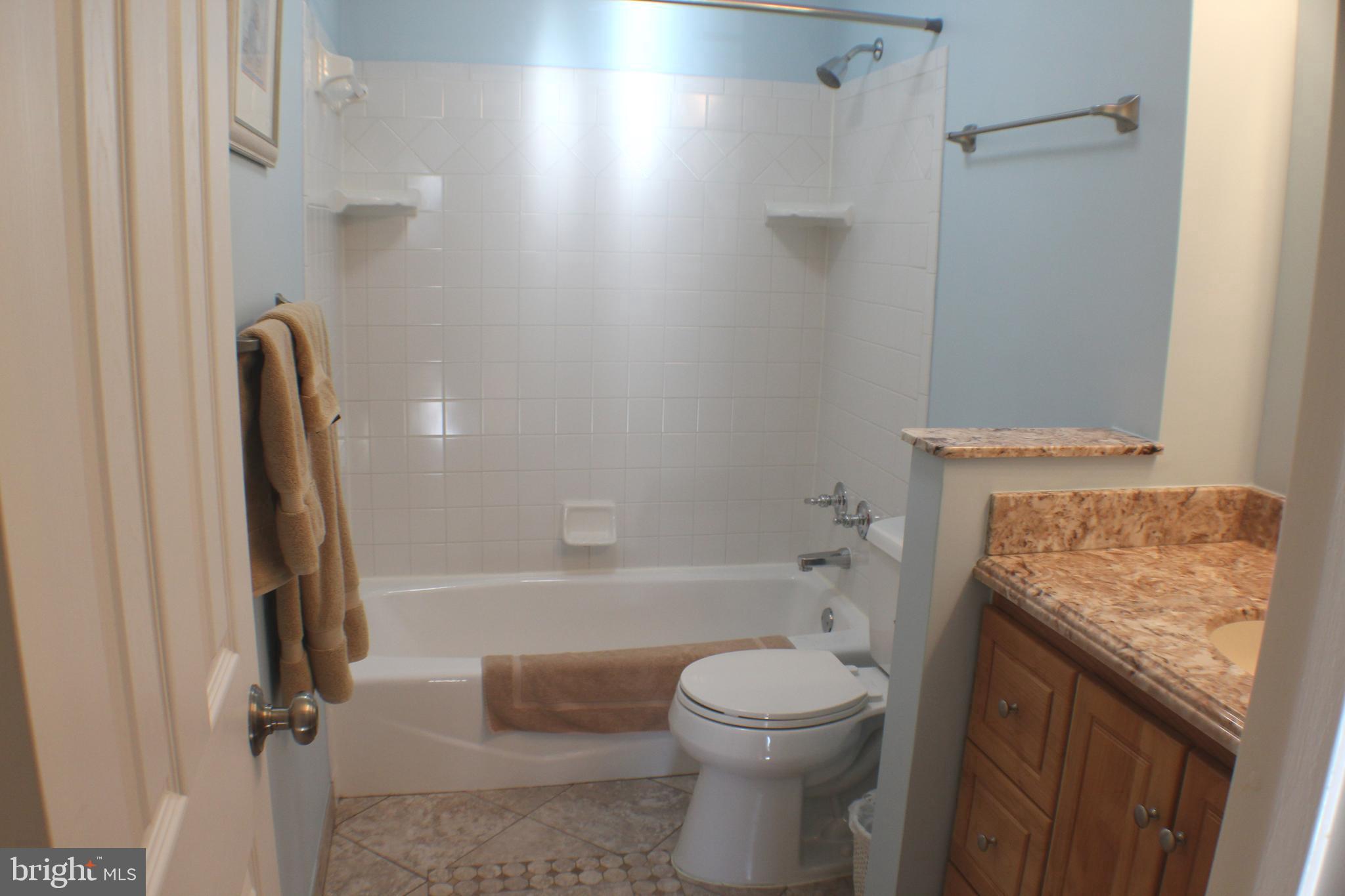 LAKE RIDGE EXECUTIVE PARK - Residential