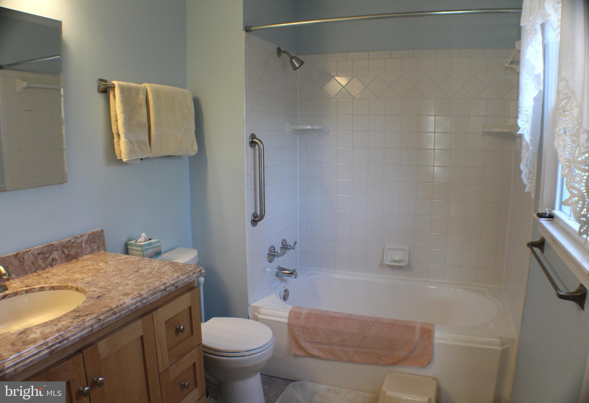 LAKE RIDGE EXECUTIVE PARK - Residential