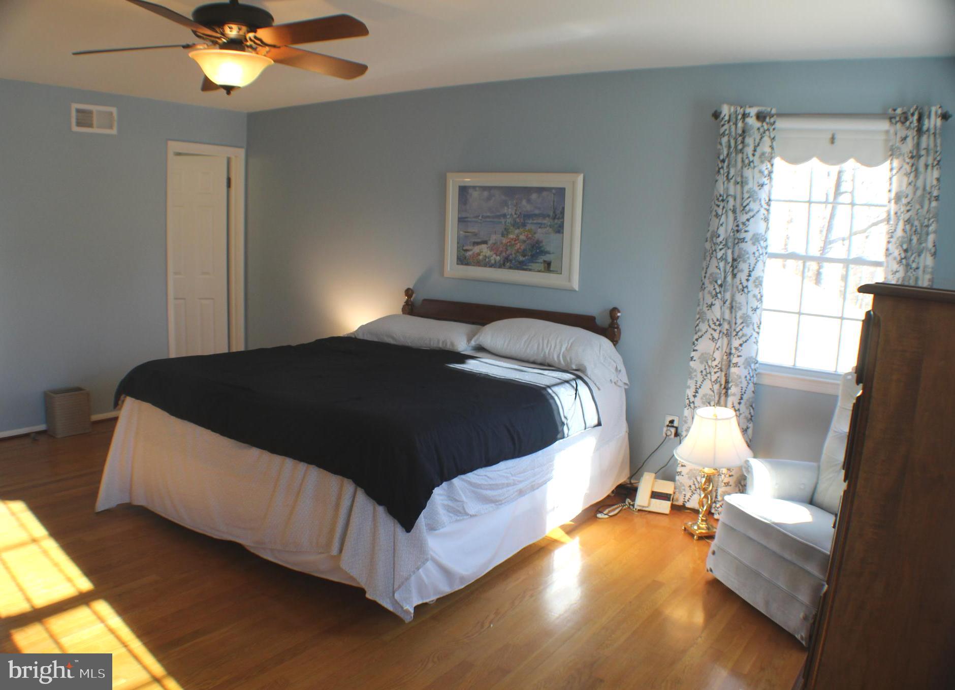 LAKE RIDGE EXECUTIVE PARK - Residential