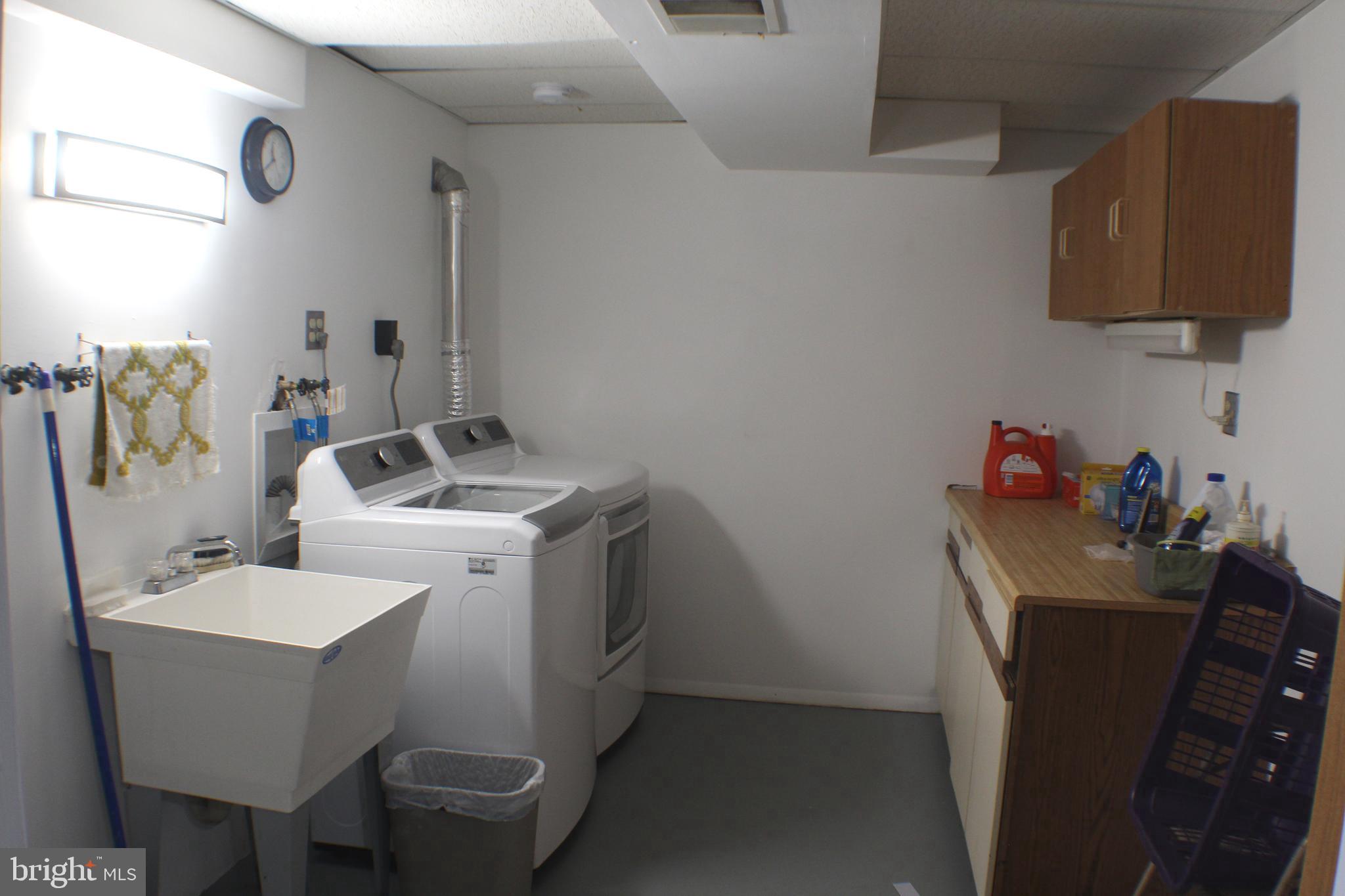 LAKE RIDGE EXECUTIVE PARK - Residential