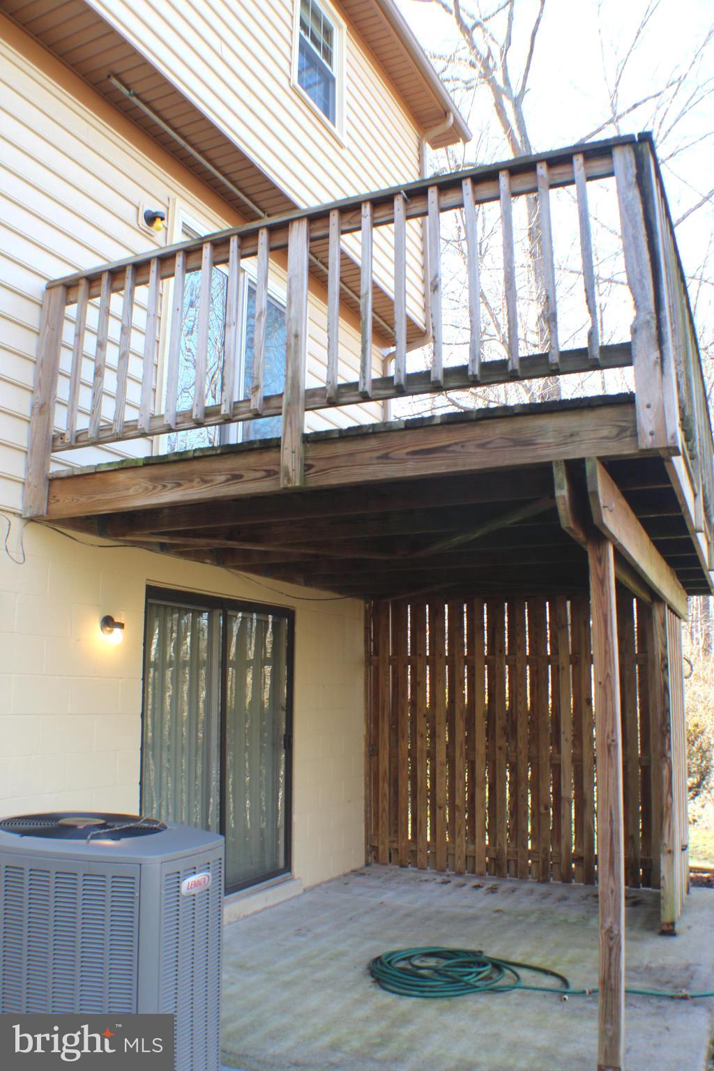 LAKE RIDGE EXECUTIVE PARK - Residential