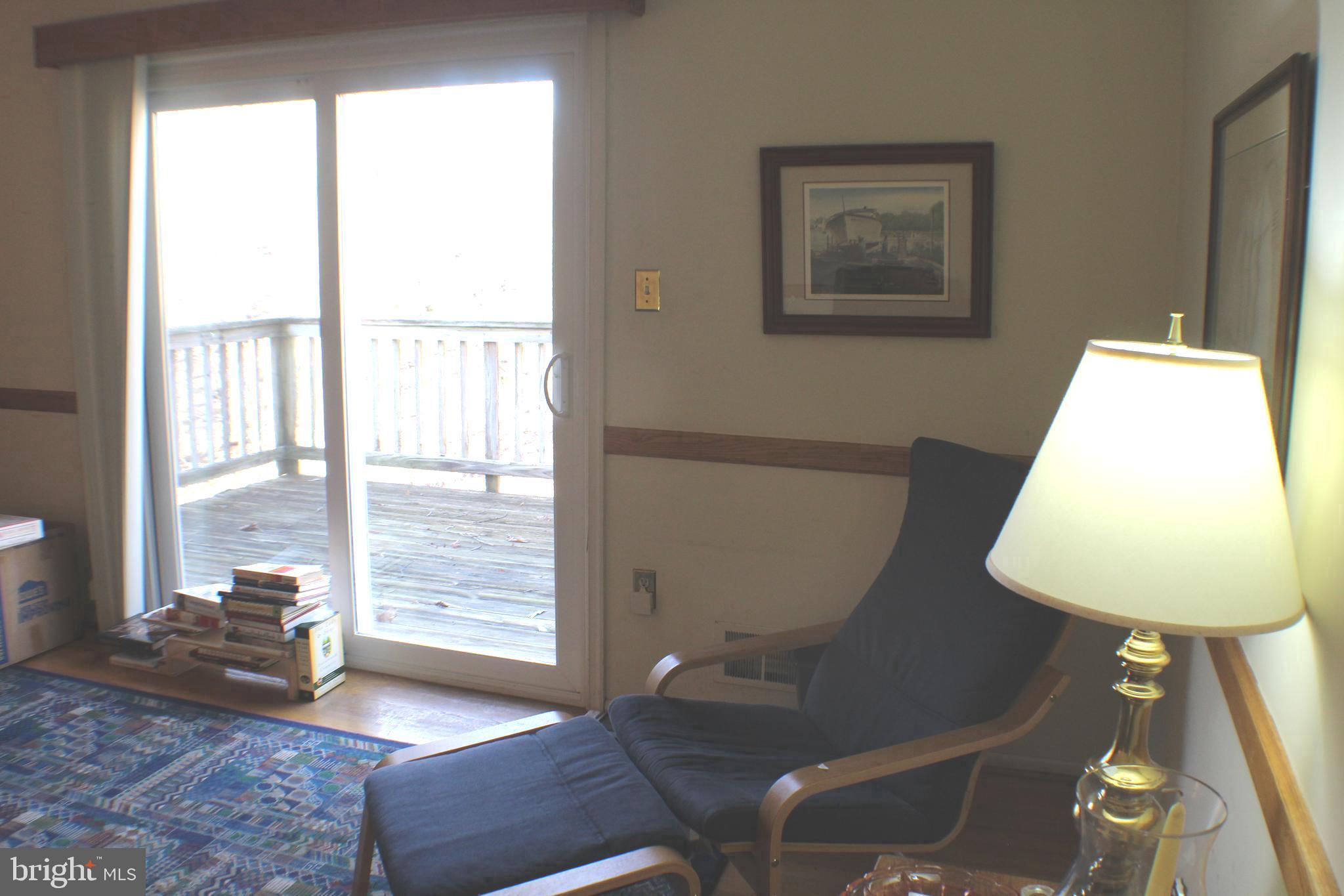 LAKE RIDGE EXECUTIVE PARK - Residential