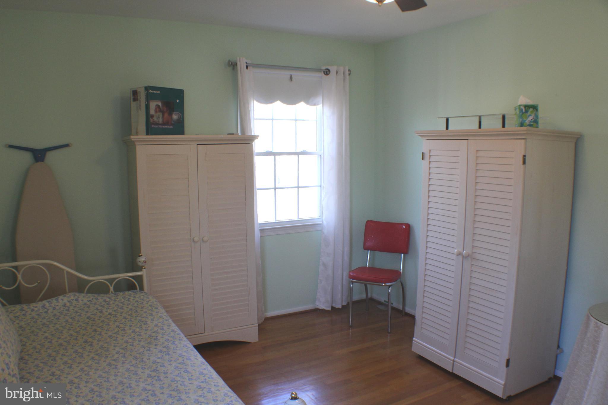 LAKE RIDGE EXECUTIVE PARK - Residential