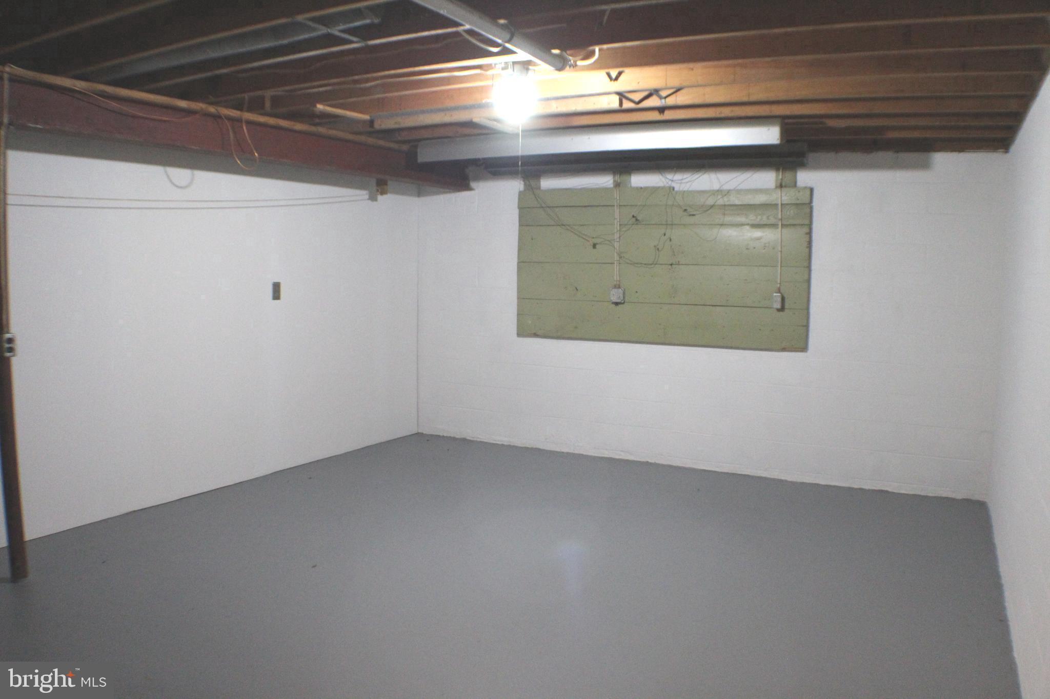 LAKE RIDGE EXECUTIVE PARK - Residential