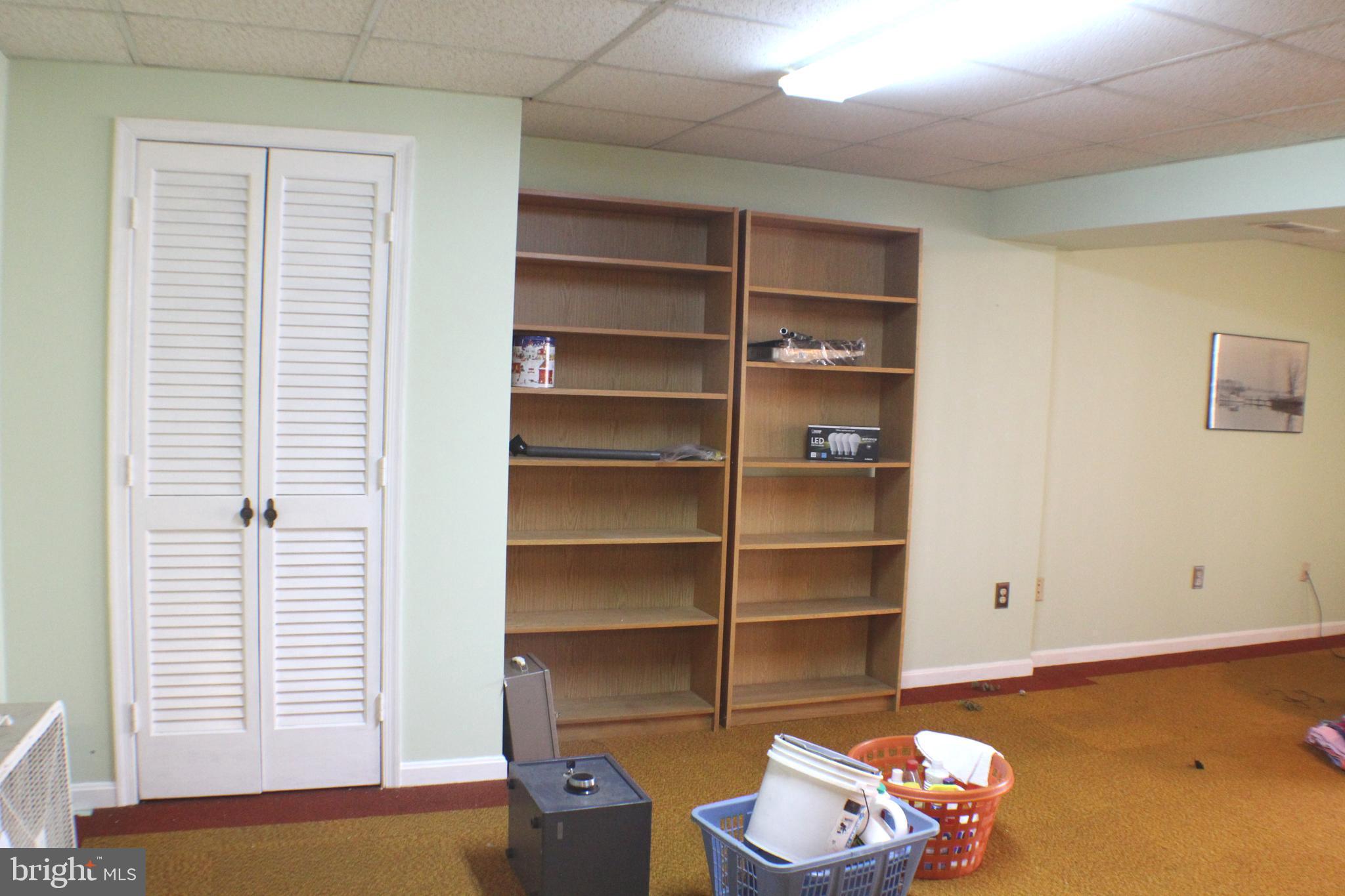 LAKE RIDGE EXECUTIVE PARK - Residential