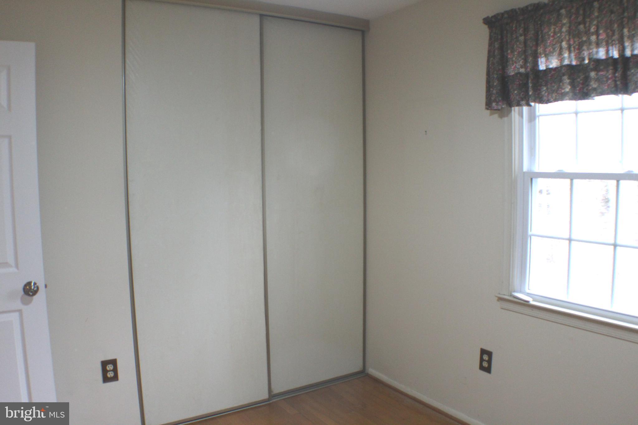 LAKE RIDGE EXECUTIVE PARK - Residential