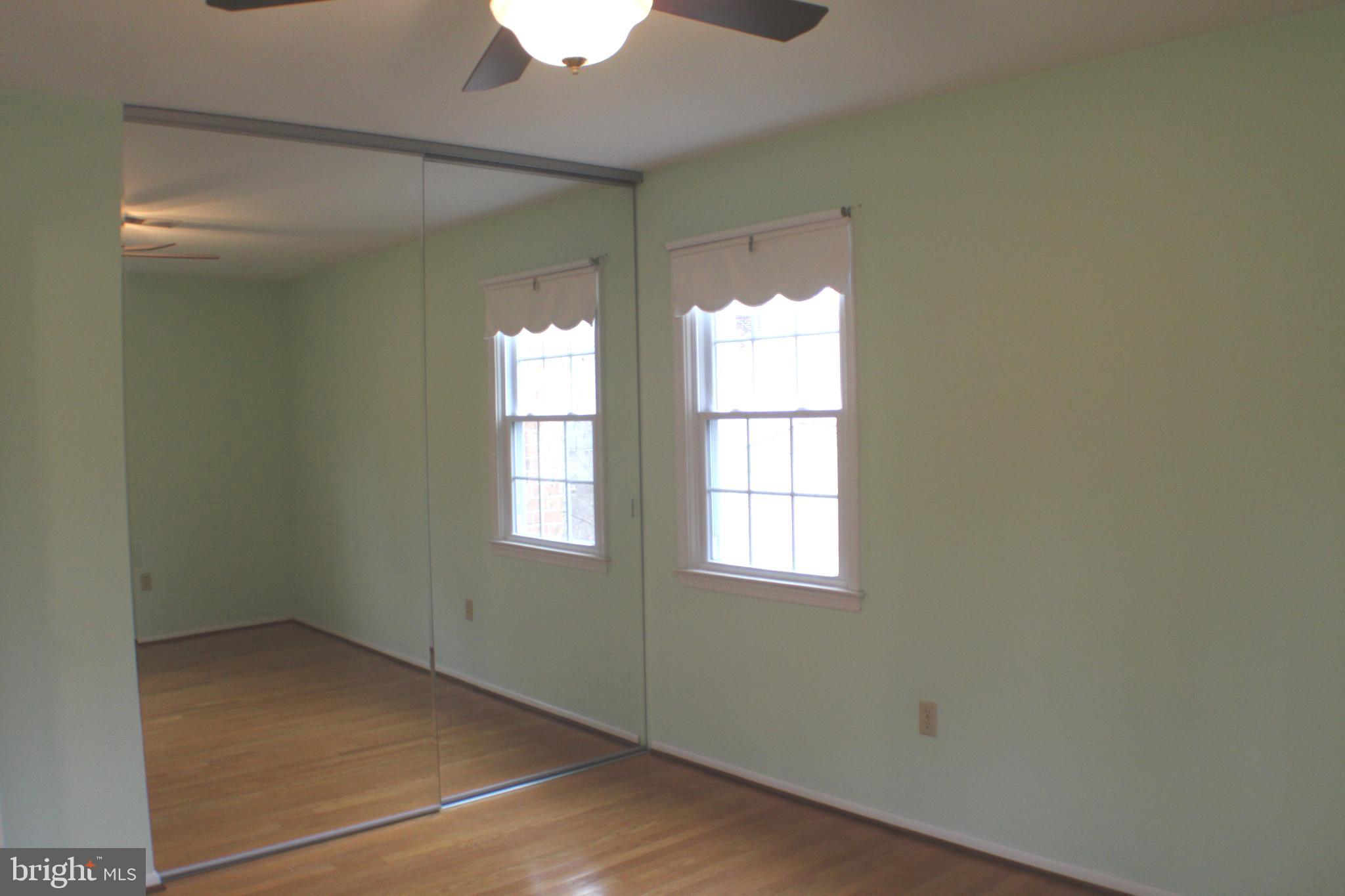 LAKE RIDGE EXECUTIVE PARK - Residential