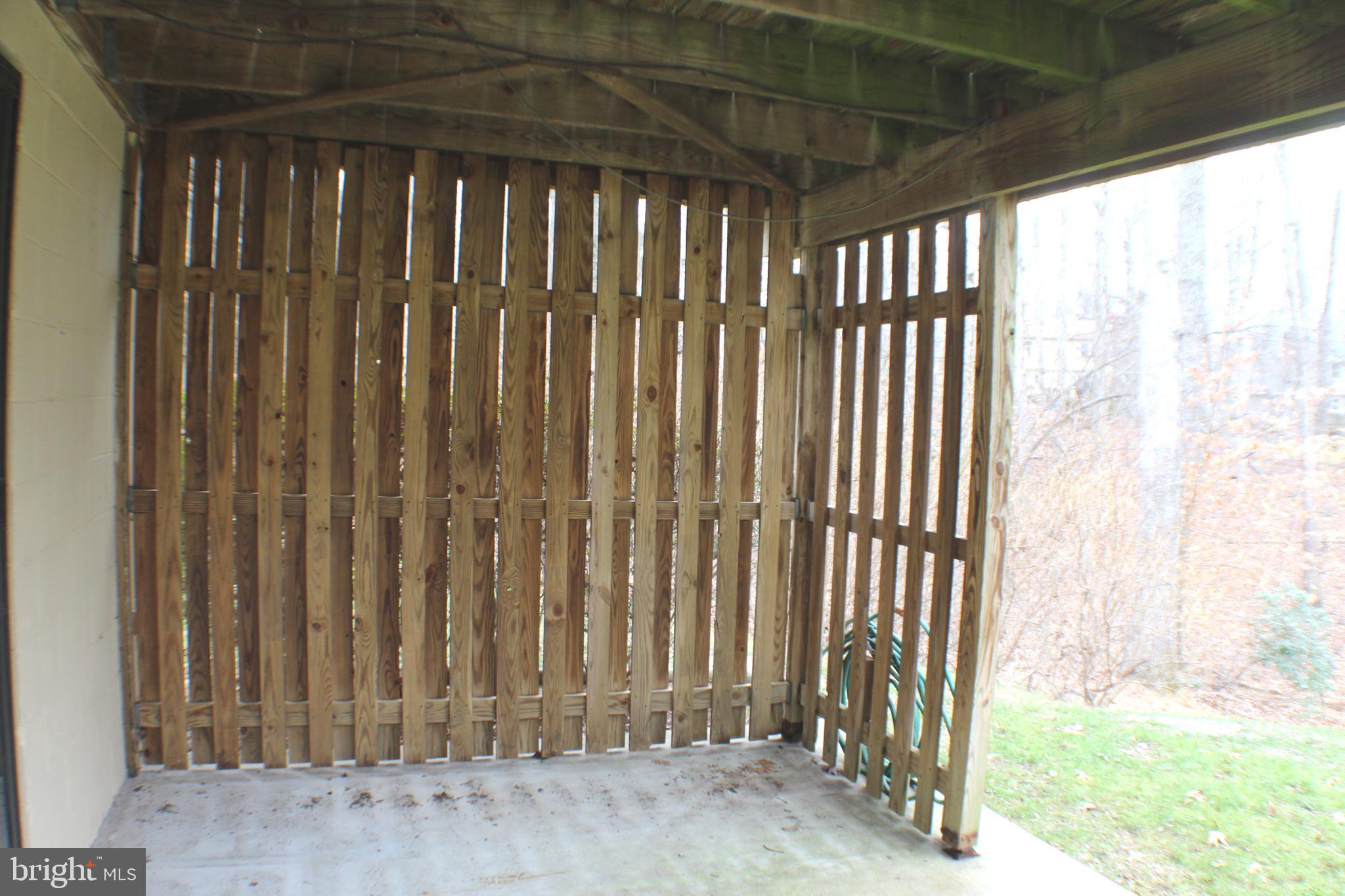 LAKE RIDGE EXECUTIVE PARK - Residential