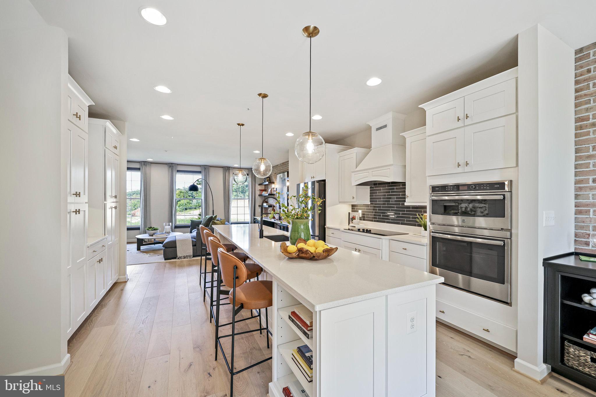 POTOMAC OVERLOOK - Residential