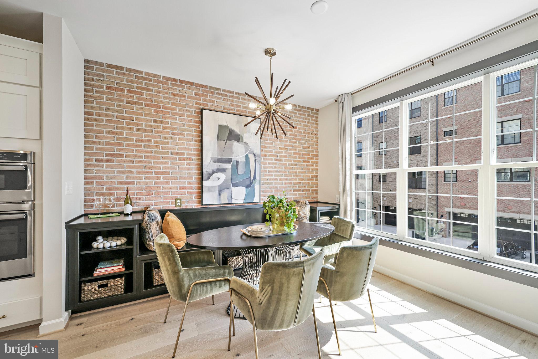 POTOMAC OVERLOOK - Residential