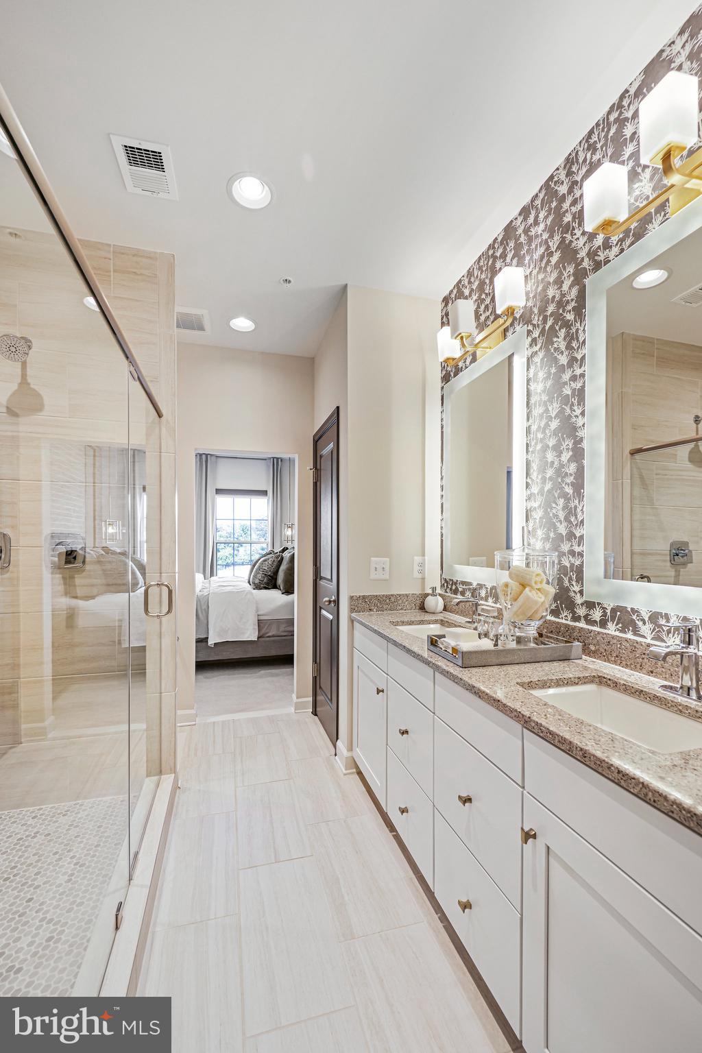 POTOMAC OVERLOOK - Residential