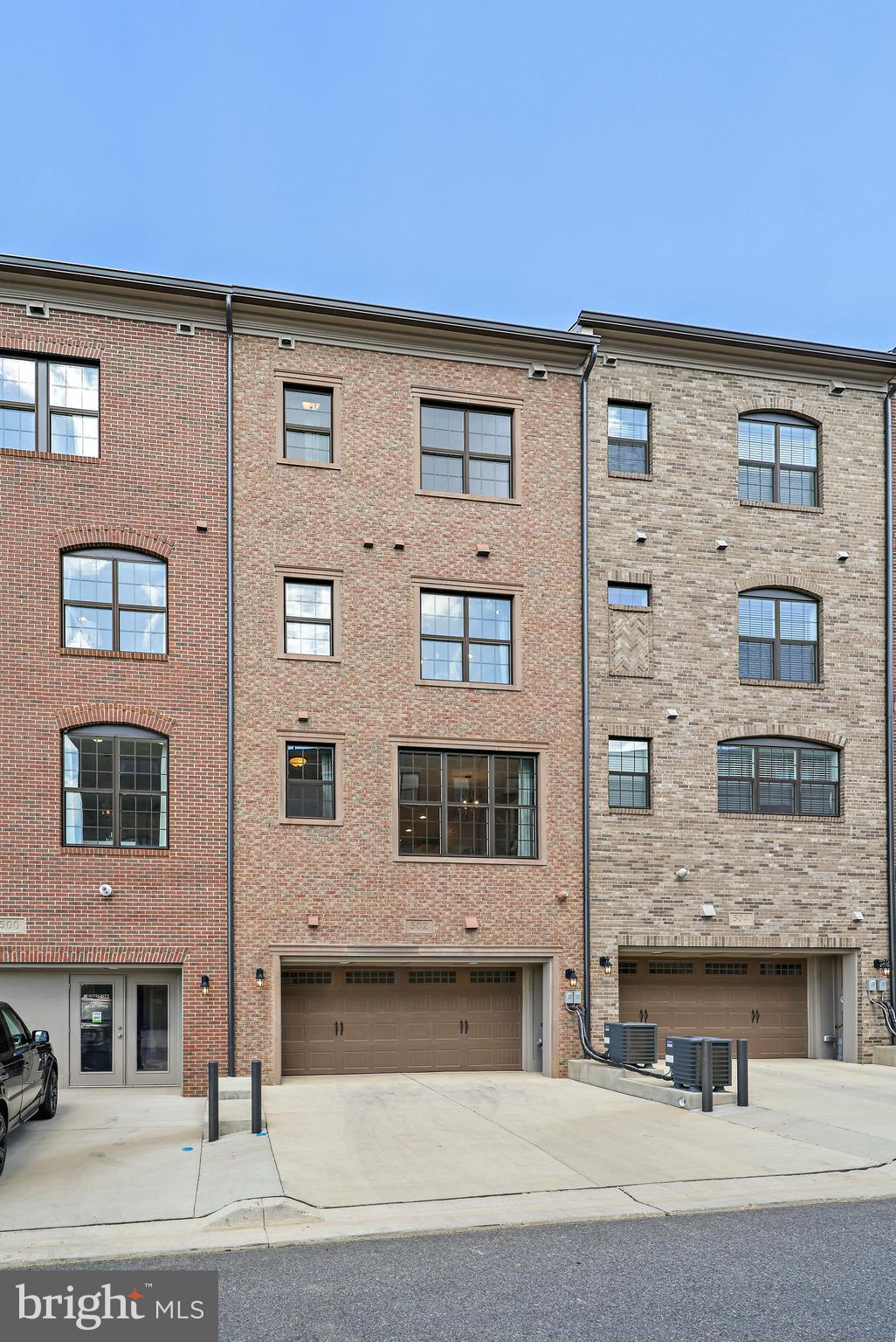 POTOMAC OVERLOOK - Residential