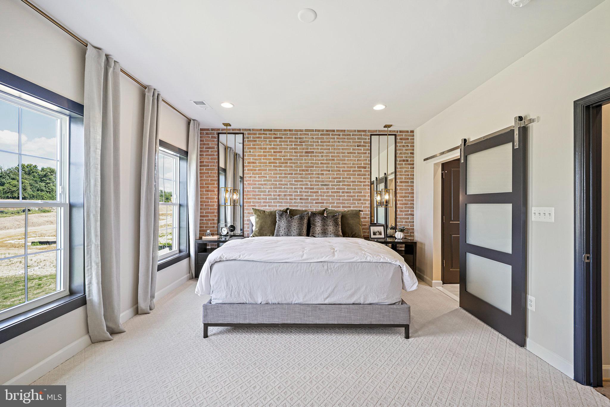 POTOMAC OVERLOOK - Residential