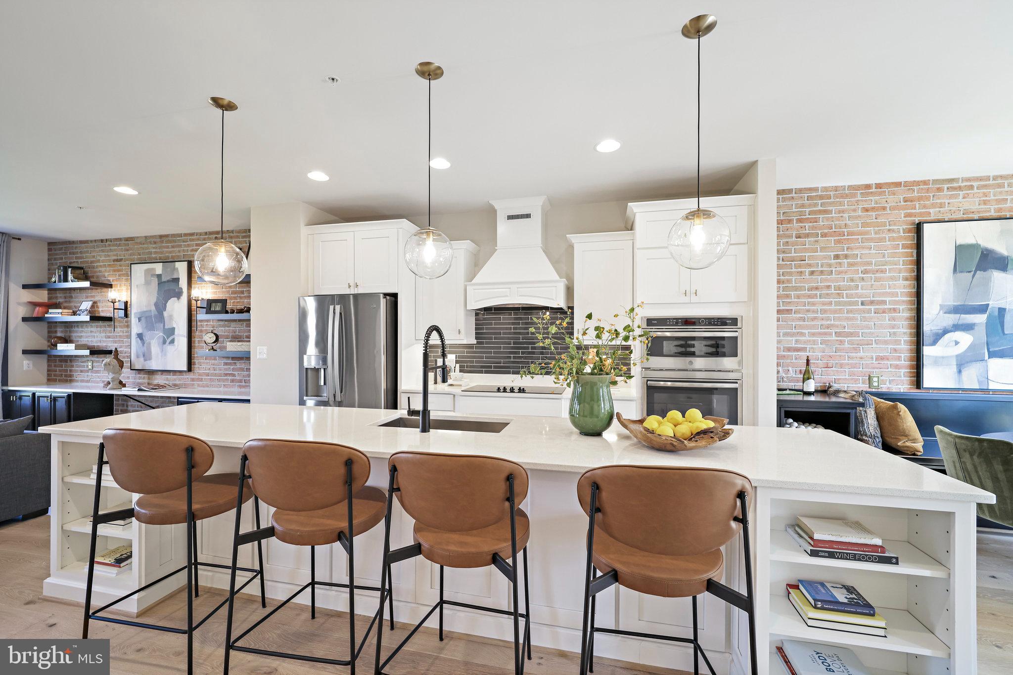 POTOMAC OVERLOOK - Residential