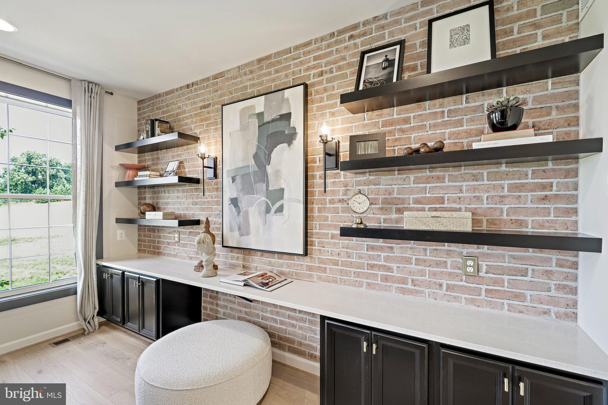 POTOMAC OVERLOOK - Residential