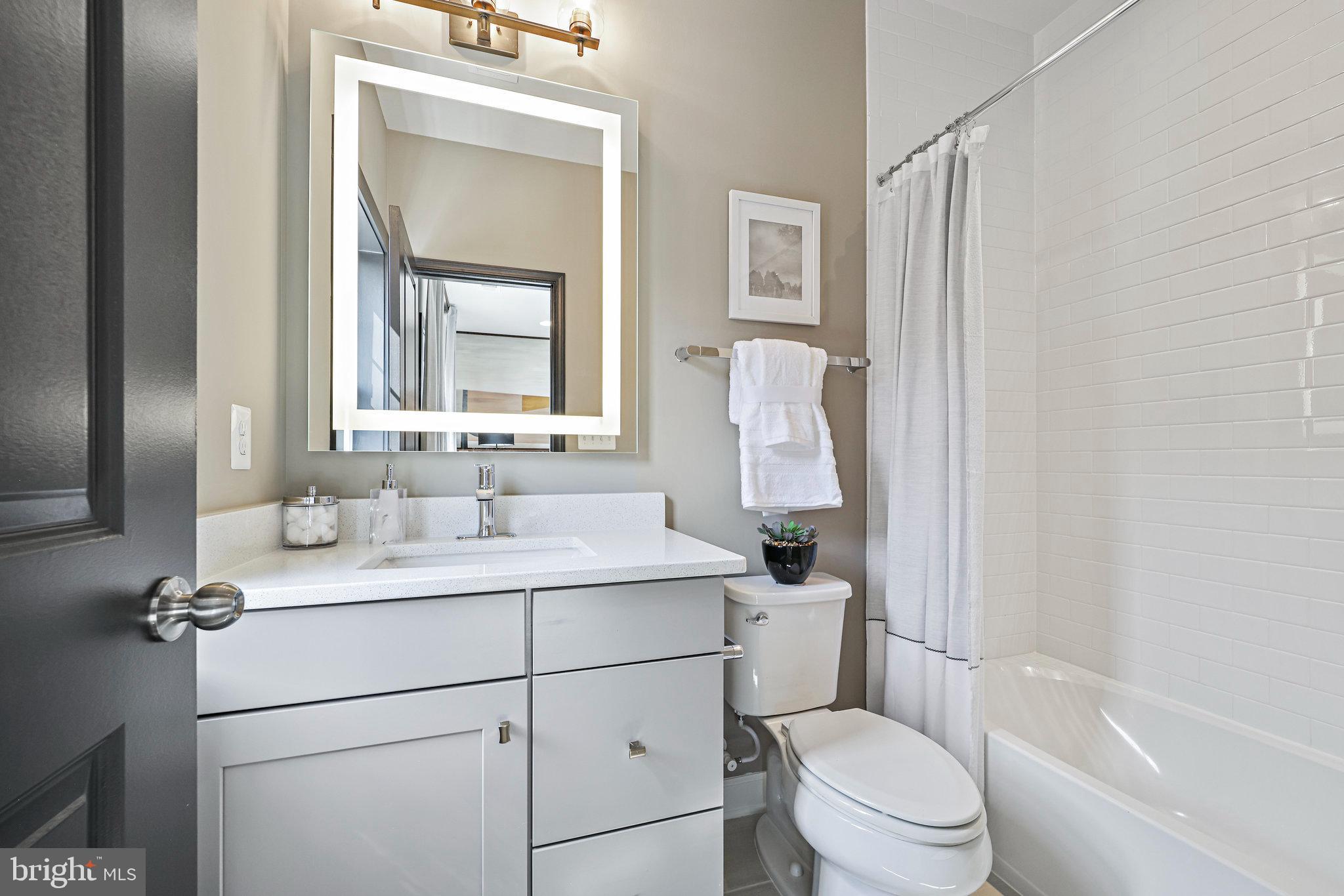 POTOMAC OVERLOOK - Residential