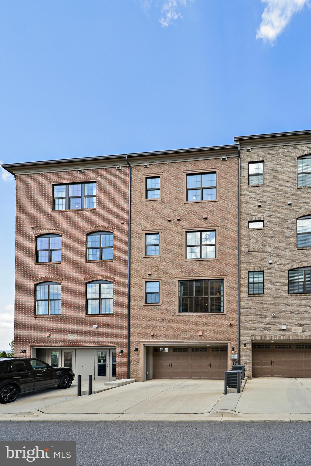 POTOMAC OVERLOOK - Residential