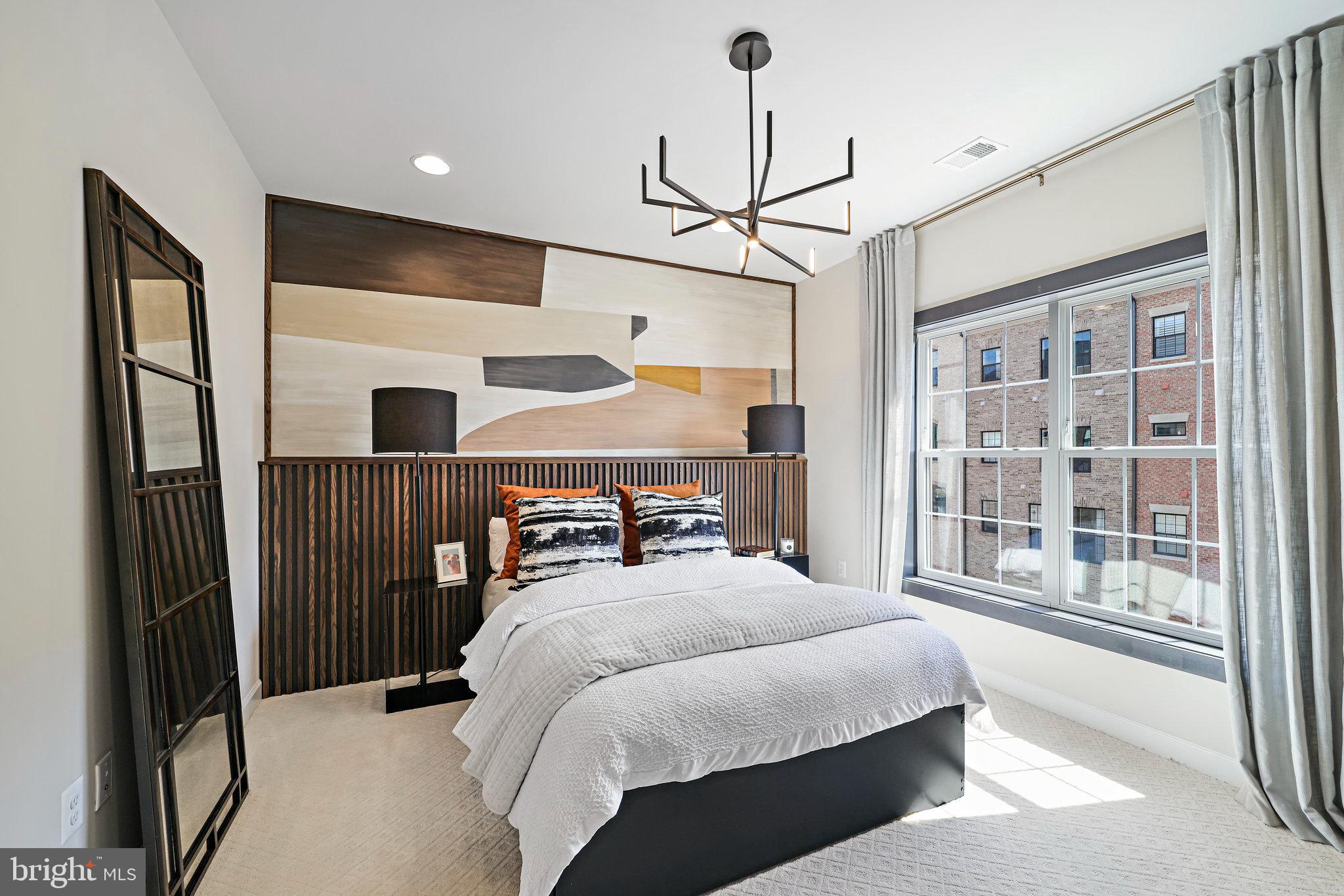 POTOMAC OVERLOOK - Residential