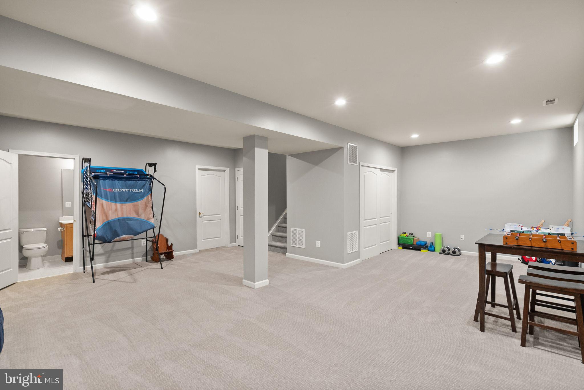 DOMINION VALLEY COUNTRY CLUB - Residential