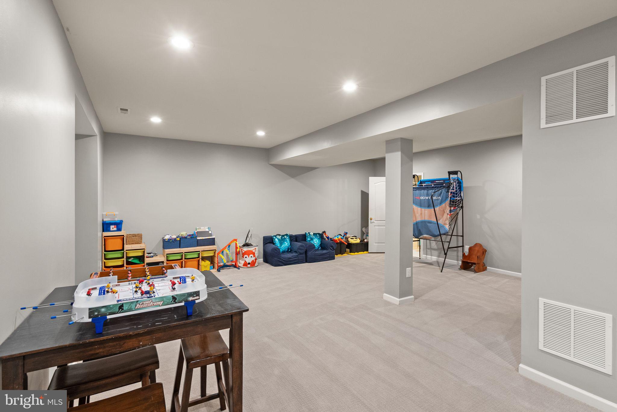 DOMINION VALLEY COUNTRY CLUB - Residential