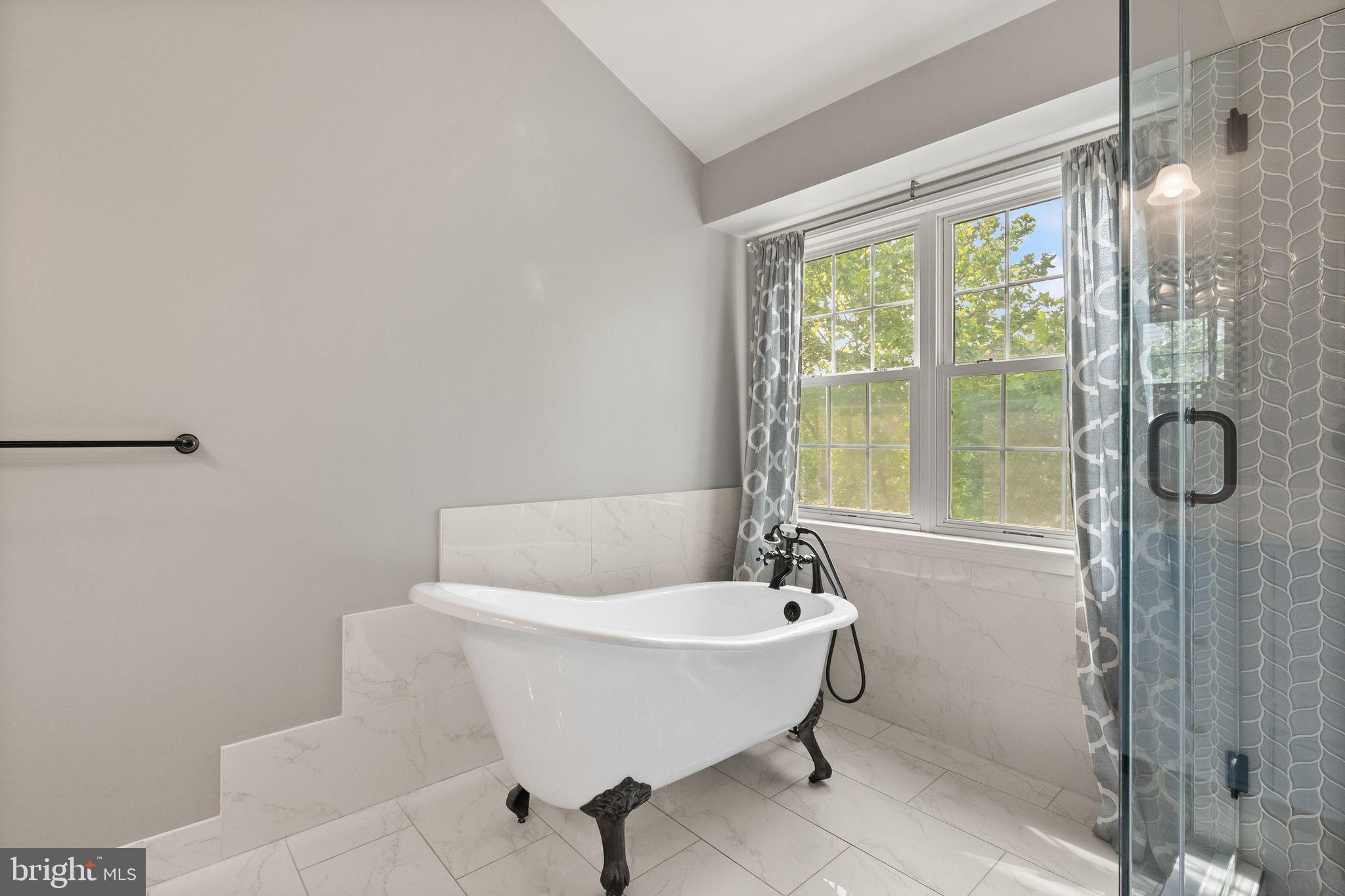 DOMINION VALLEY COUNTRY CLUB - Residential