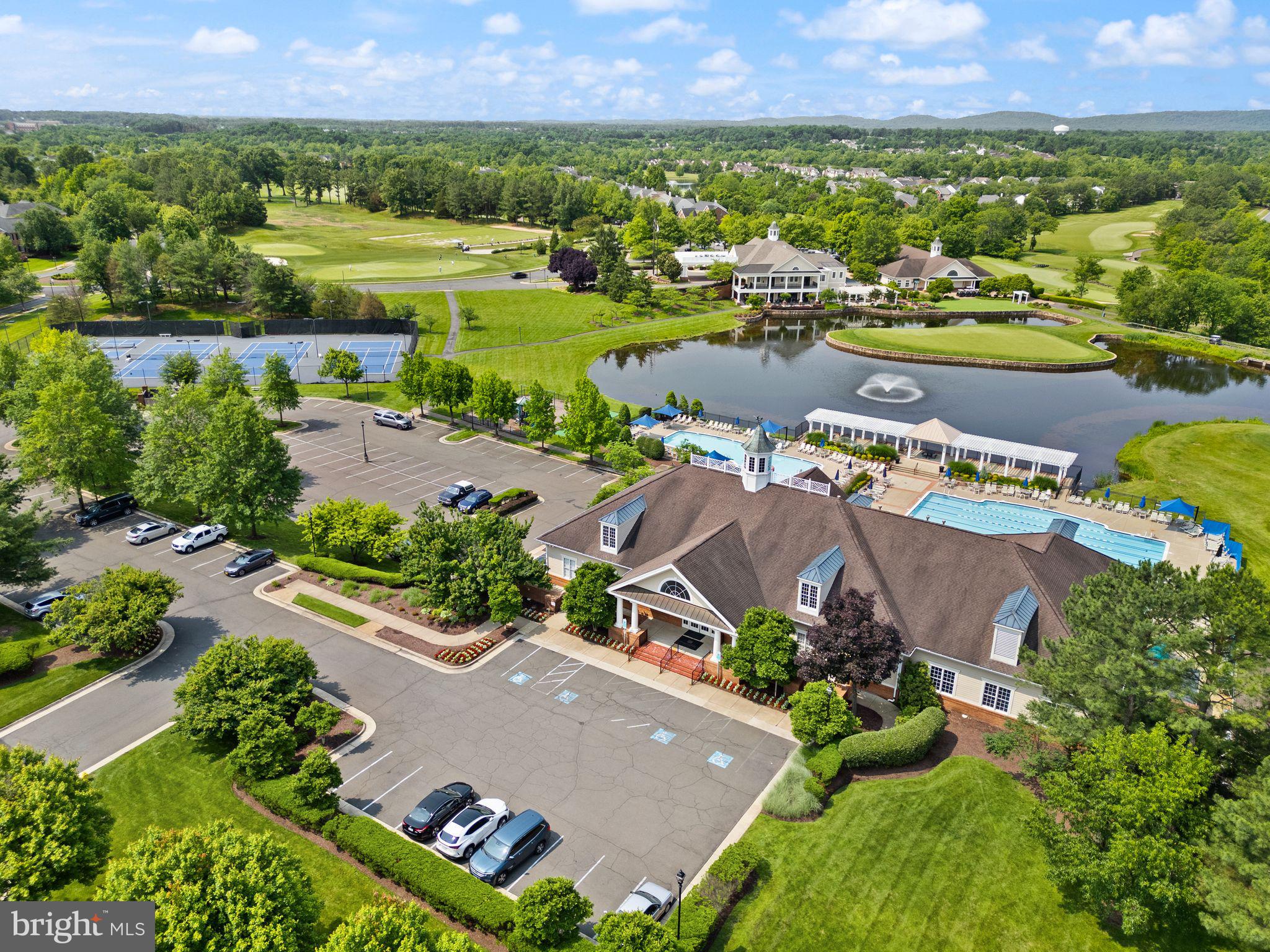 DOMINION VALLEY COUNTRY CLUB - Residential