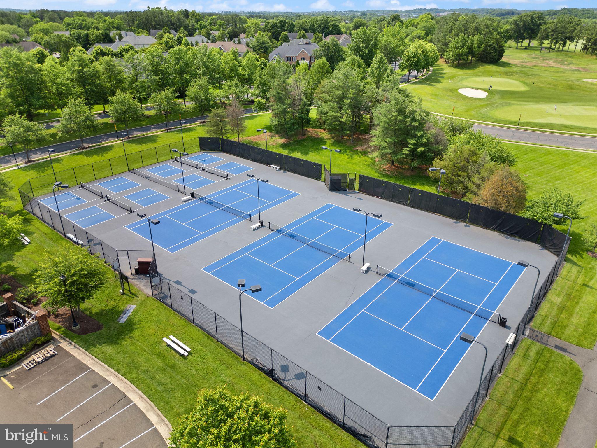 DOMINION VALLEY COUNTRY CLUB - Residential