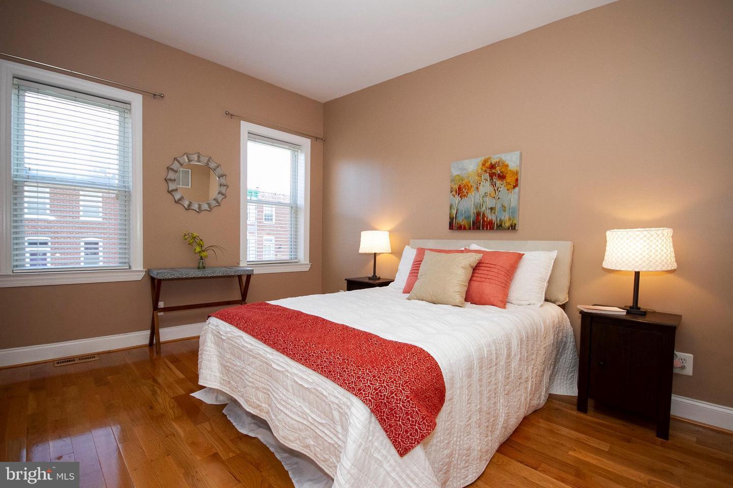 RIVERSIDE - Residential Lease