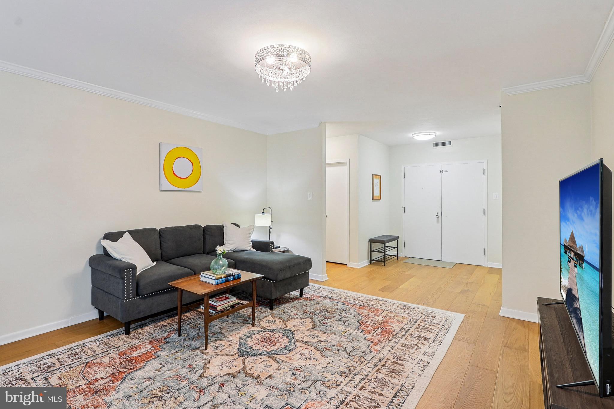 4100 CATHEDRAL AVENUE NW 818