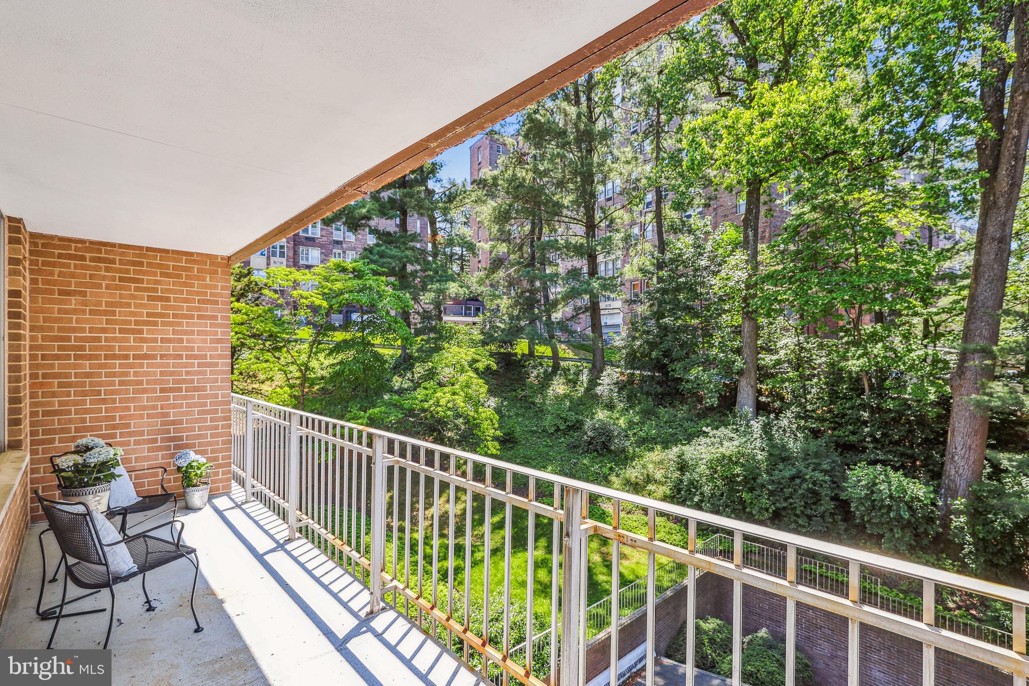 4100 CATHEDRAL AVENUE NW 818