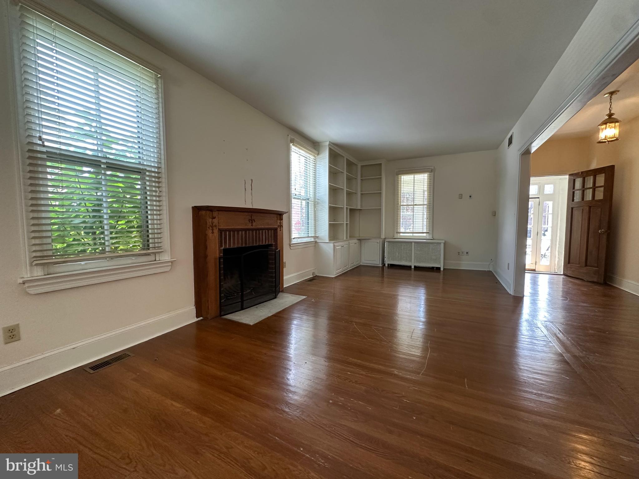 HIGHLANDS - Residential Lease