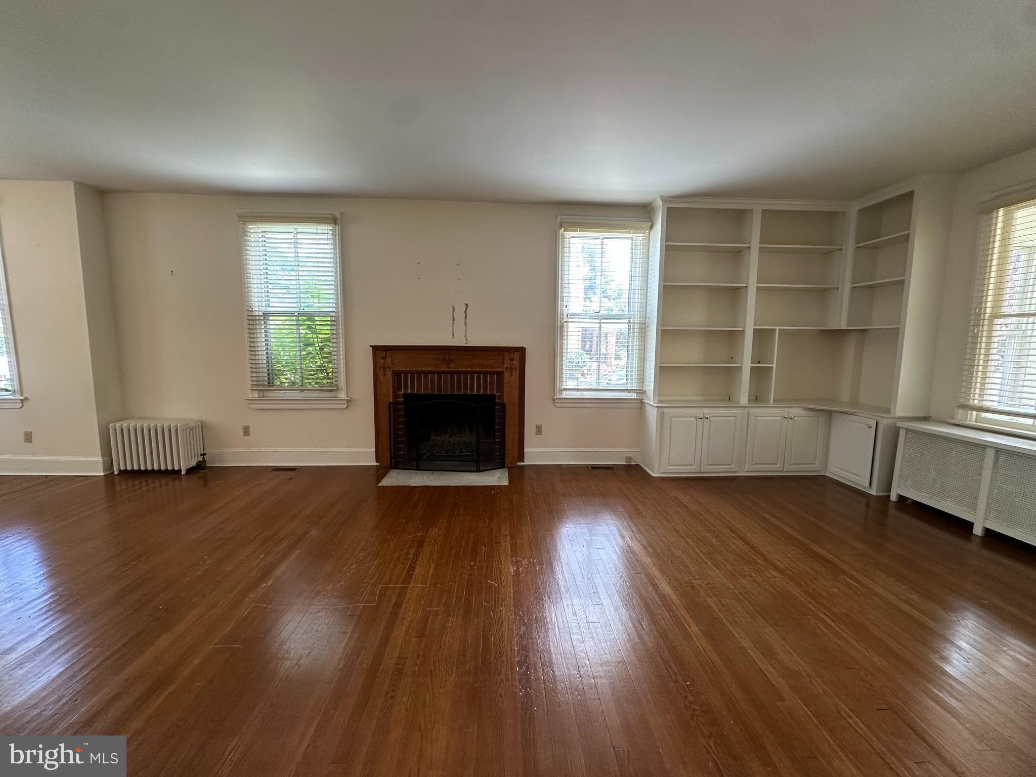 HIGHLANDS - Residential Lease