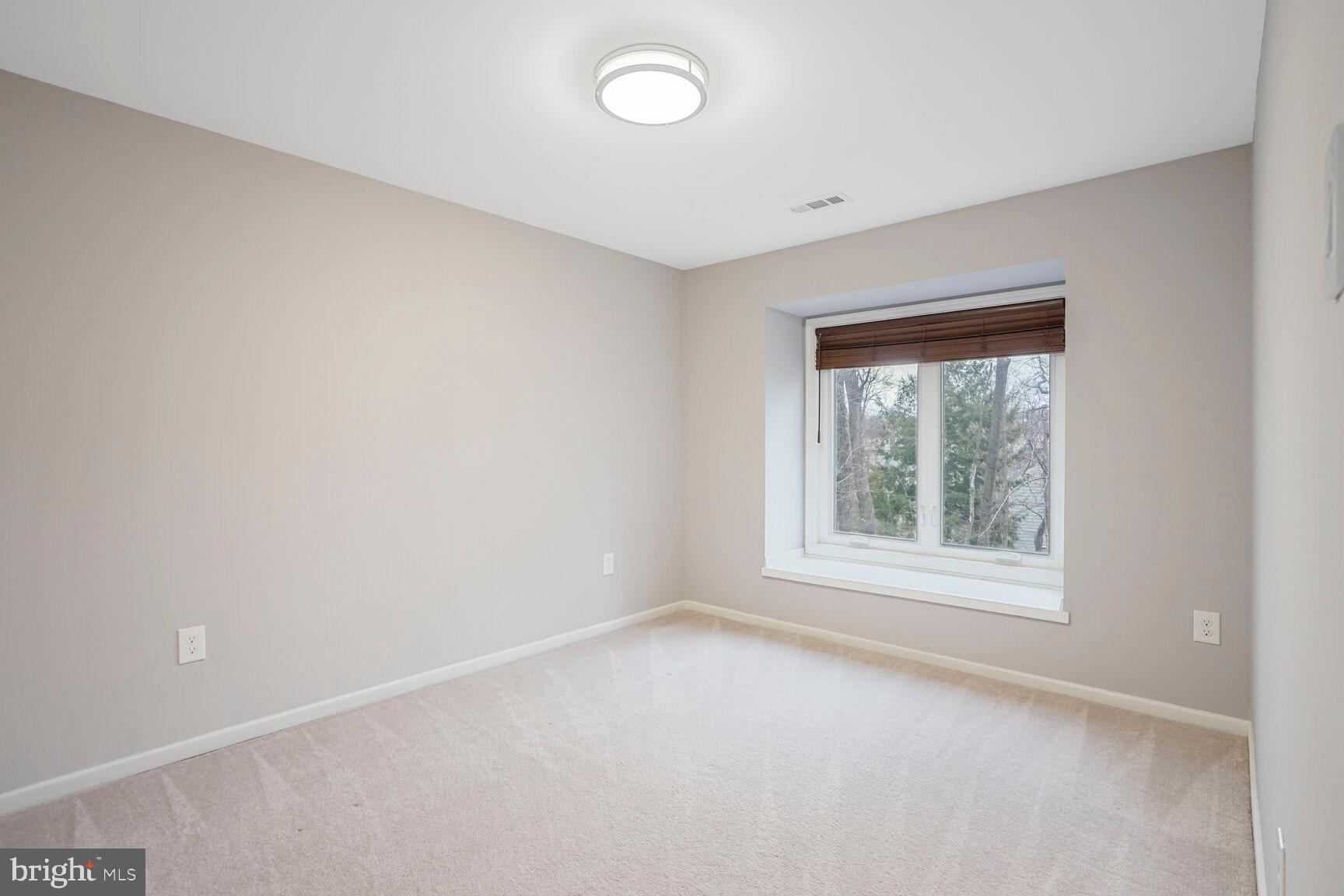 FAIR WOODS - Residential Lease