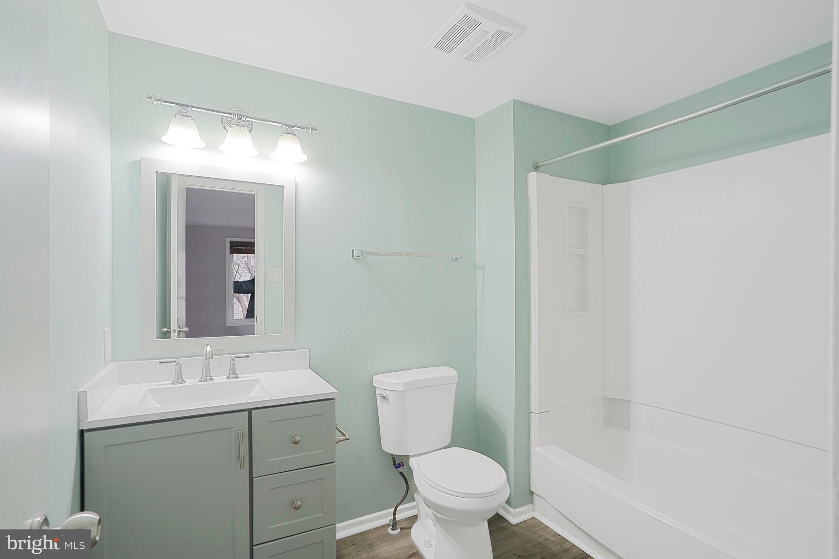 FAIR WOODS - Residential Lease