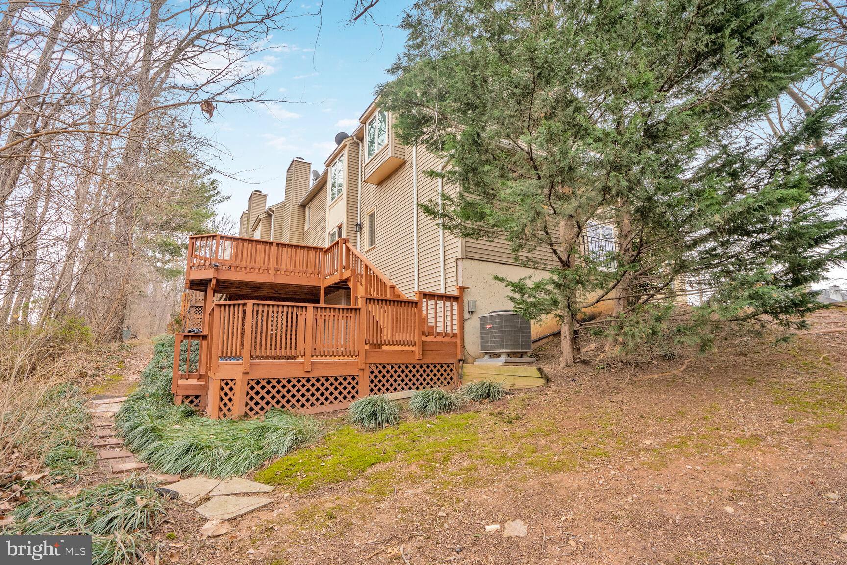 FAIR WOODS - Residential Lease