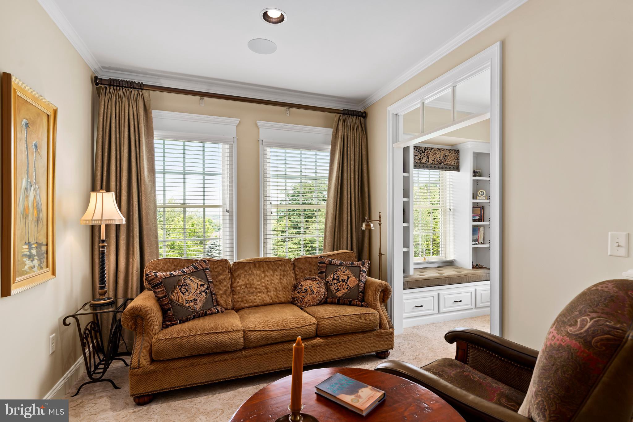 HILLSIDE FARMS - Residential