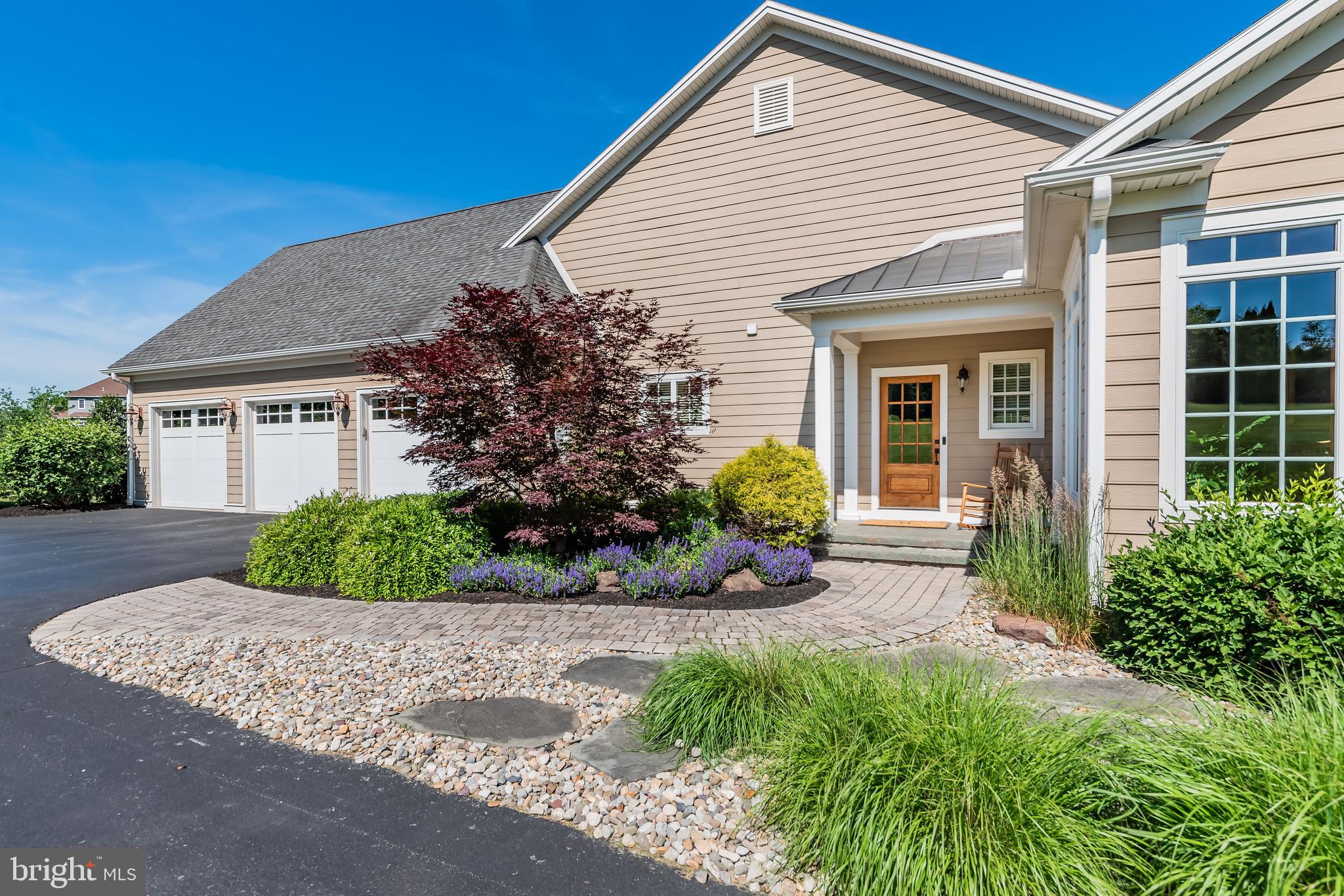 HILLSIDE FARMS - Residential