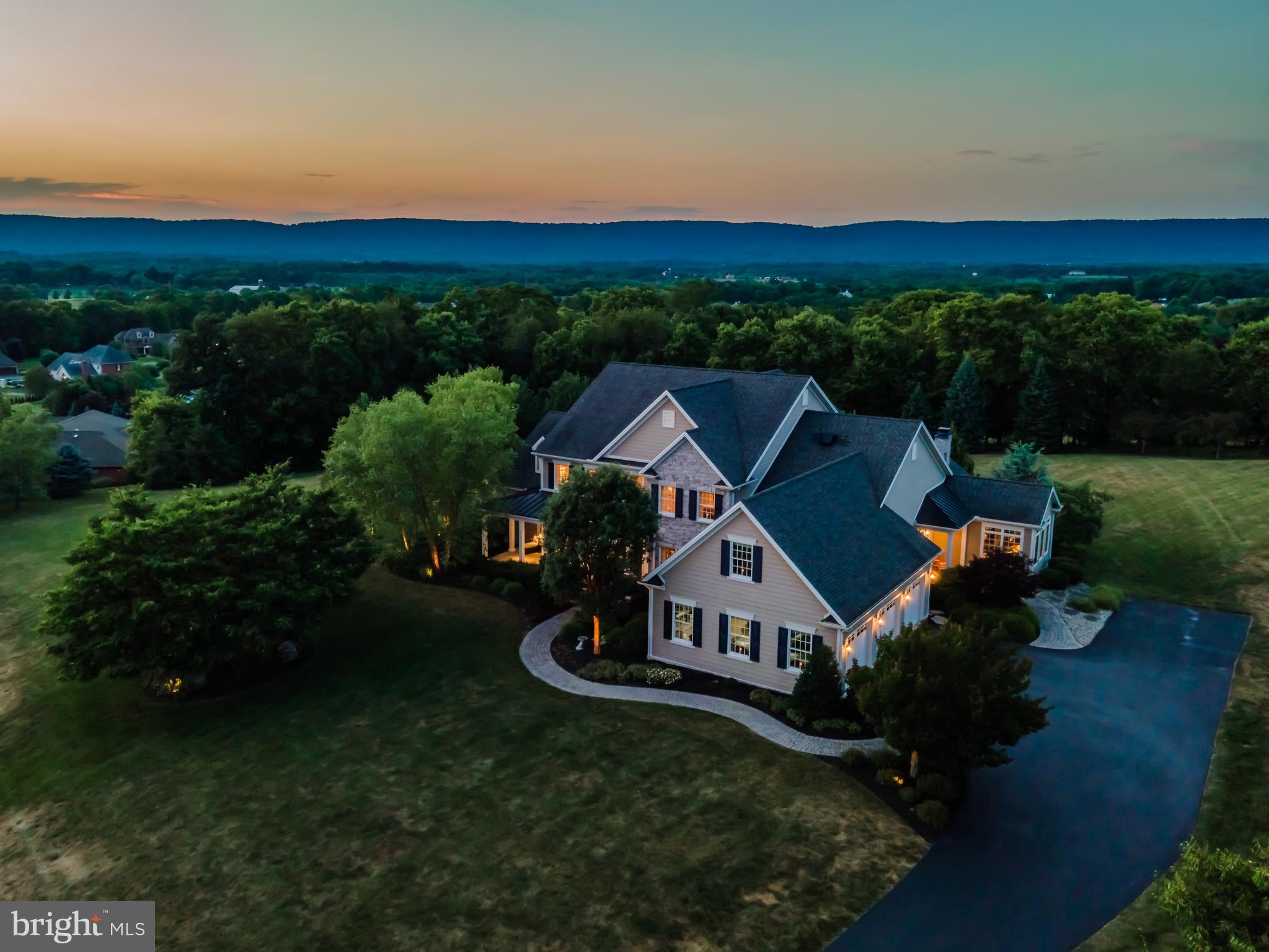 HILLSIDE FARMS - Residential